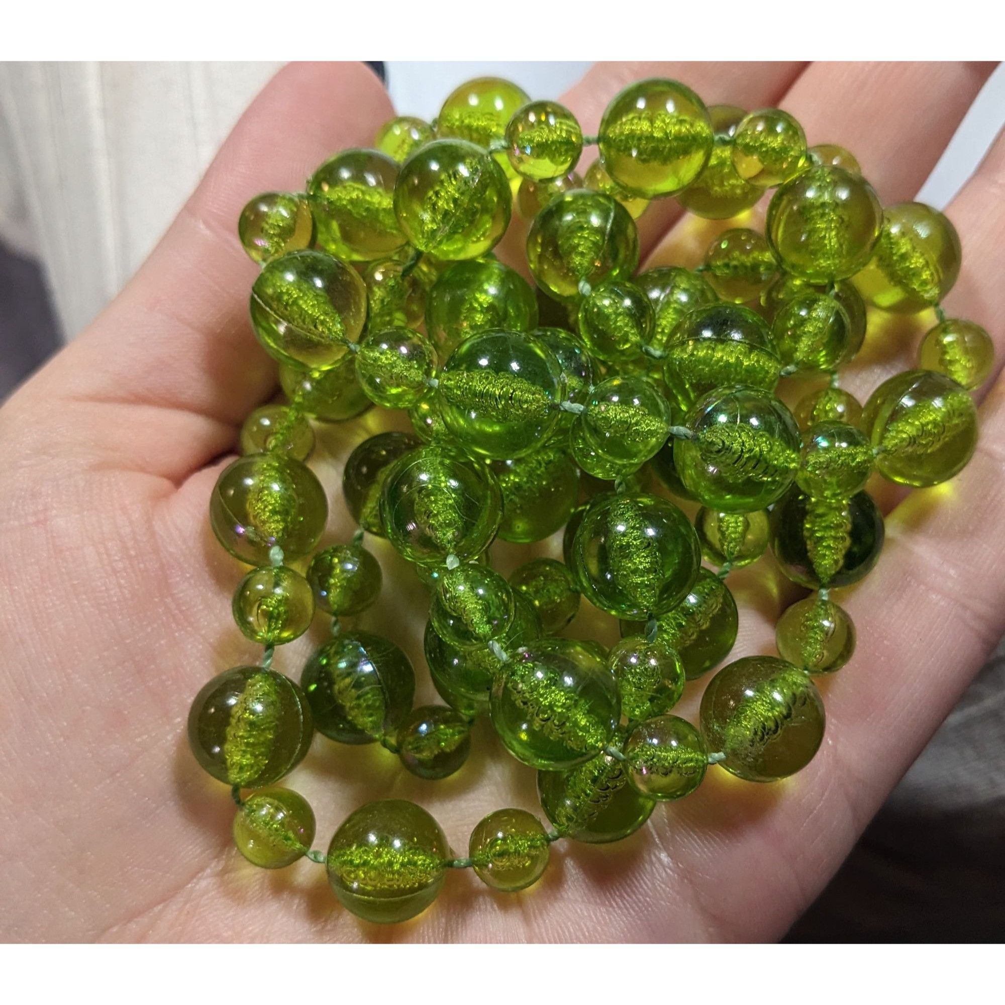 Other Cottagecore Spring Themed Green Translucent Beaded Necklace Size ONE SIZE - 3 Thumbnail