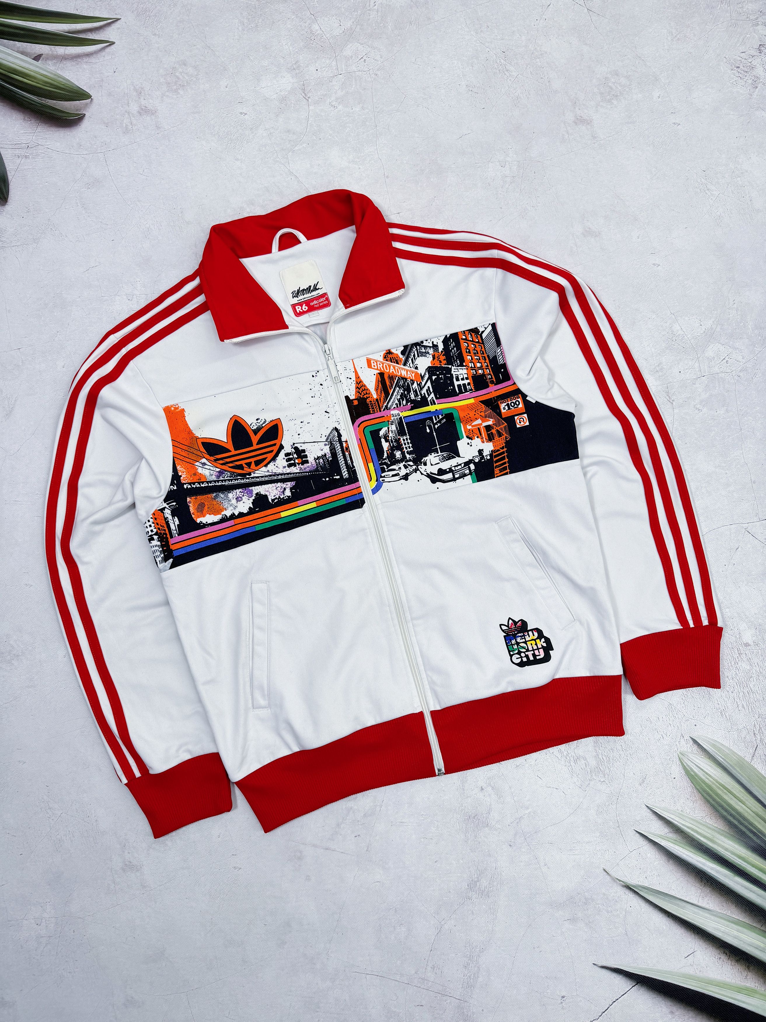 New Adidas Original Superstar New York store City Manhattan Adicolor Red Series Jacket