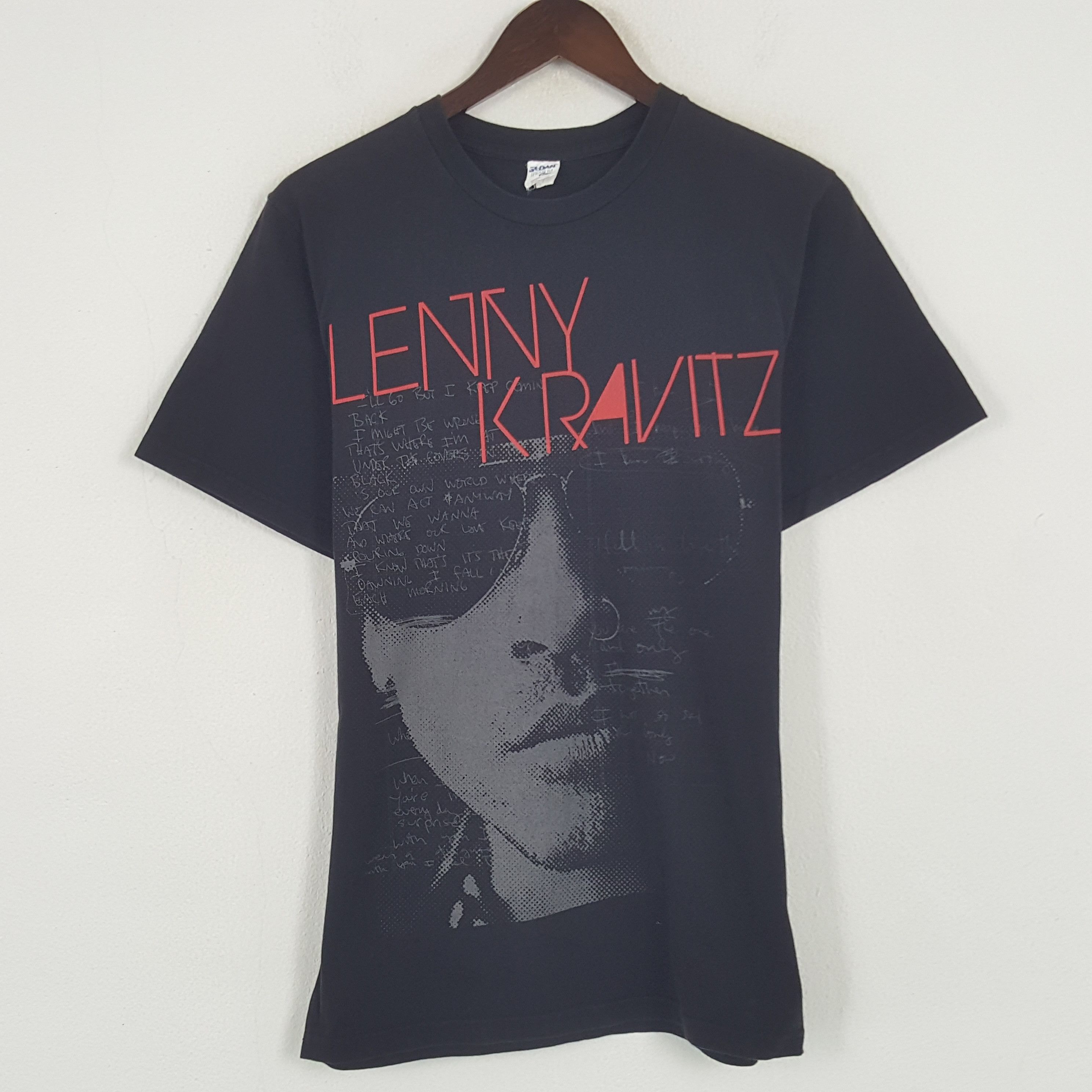 Band Tees × Vintage Vintage Lenny Kravtit World Tour 2012 Tshirt Size US S / EU 44-46 / 1 - 1 Thumbnail
