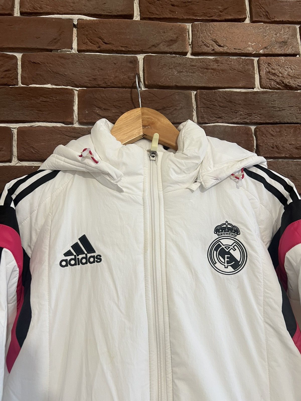 Other Adidas Real Madrid Football Jacket Small White Hype Soccer Size US S / EU 44-46 / 1 - 3 Thumbnail