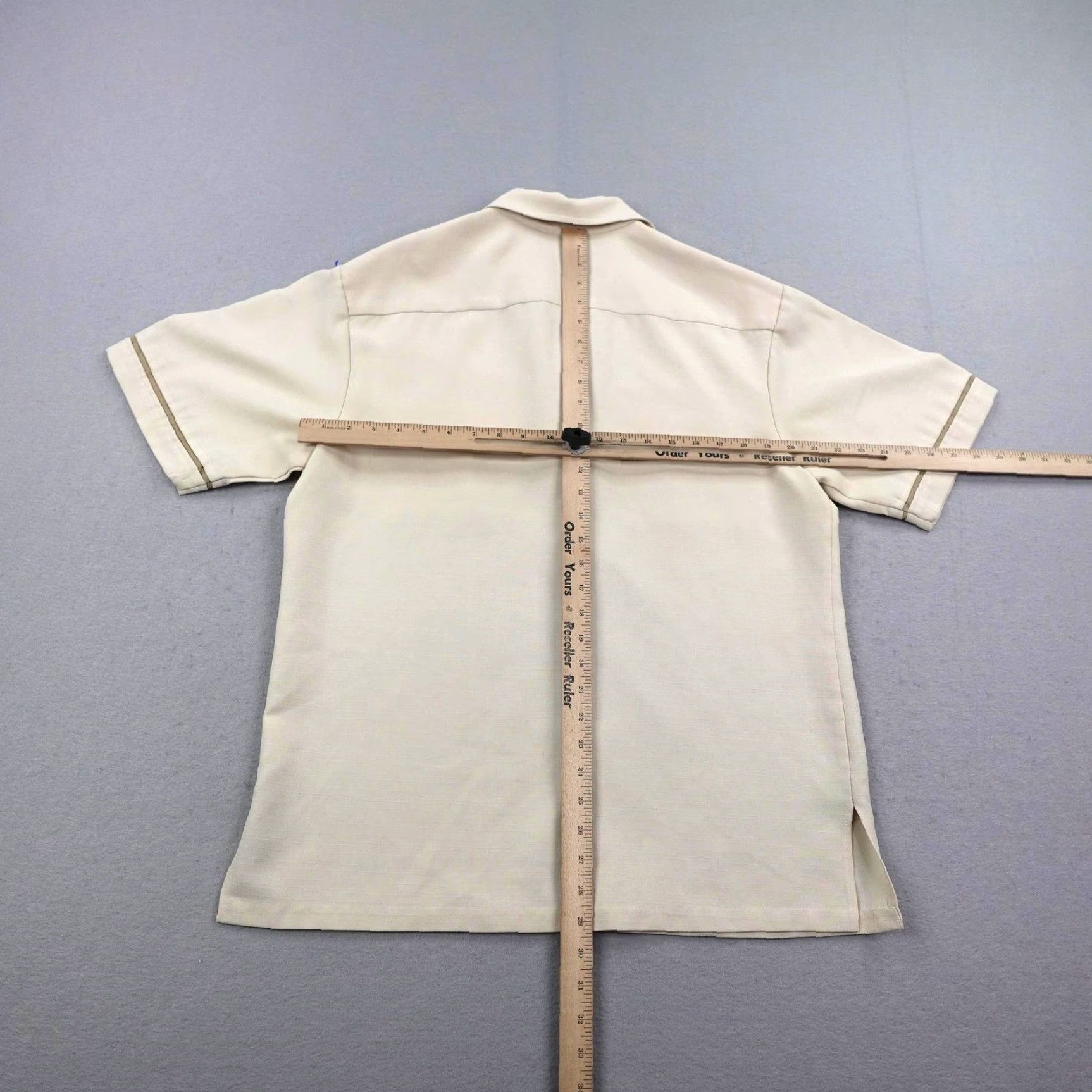IOLANI VINTAGE Iolani Executive Shirt Mens Tan Large Tiki Camp Hawaiian Wedding Aloha Shirt Size US M / EU 48-50 / 2 - 5 Thumbnail