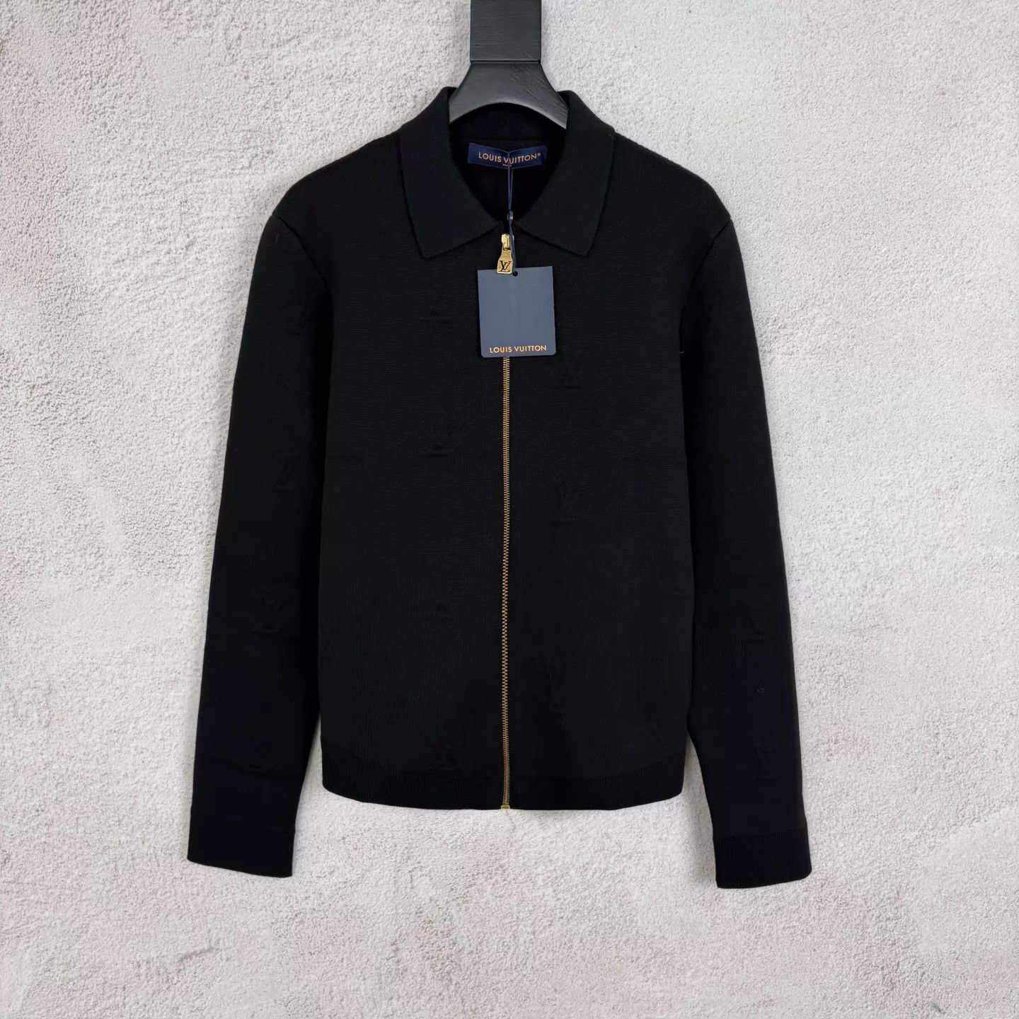 Louis Vuitton LV Black Embossed All-Over Monogram Jacket M Size M / US 6-8 / IT 42-44 - 1 Thumbnail