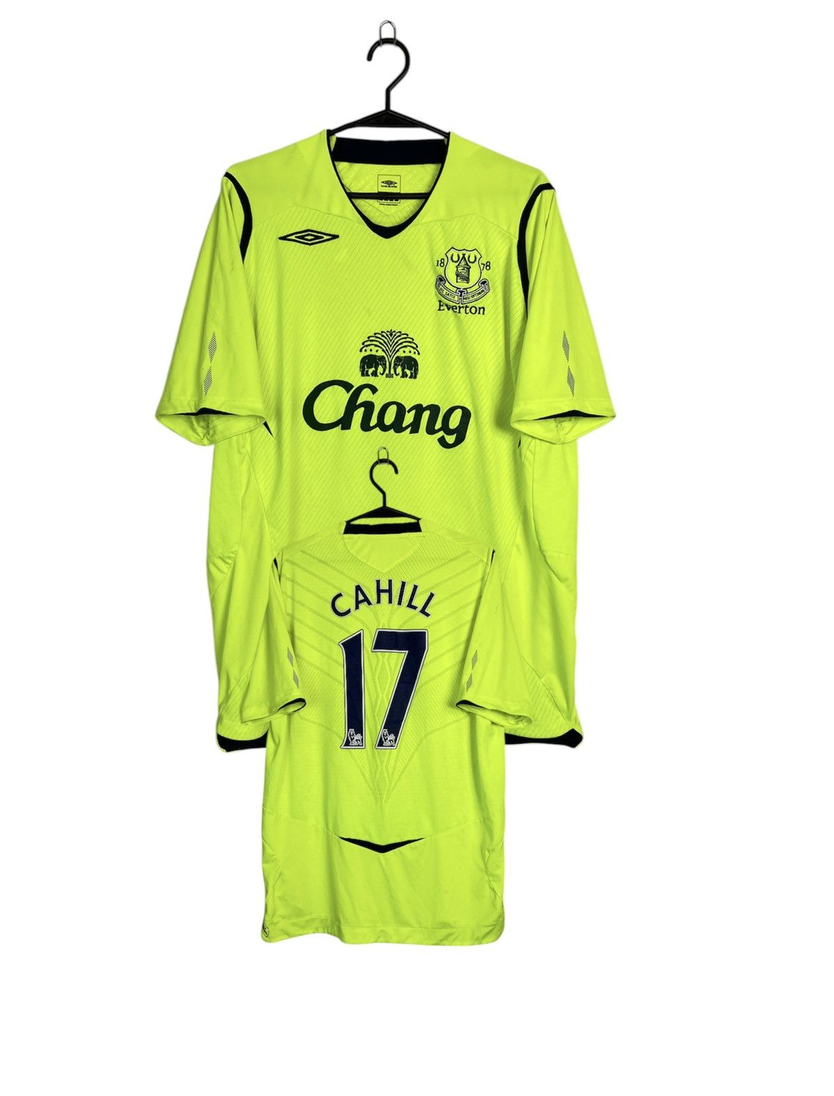 Umbro Umbro Everton FC Cahill #17 Soccer Jersey Size US L / EU 52-54 / 3 - 1 Thumbnail