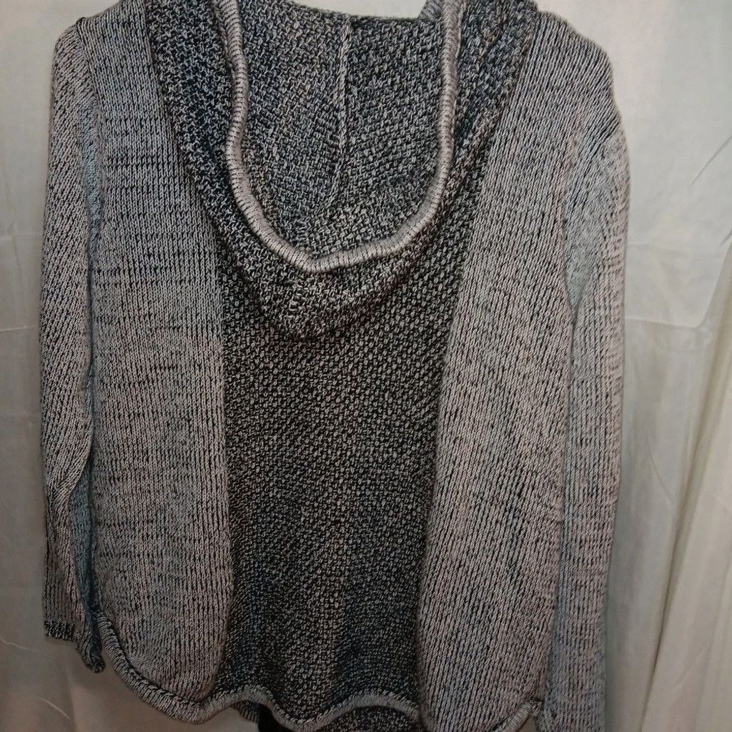 Sahara Club Sahalie, black/gray sweater jacket, womens Large, EUC Size L / US 10 / IT 46 - 7 Thumbnail