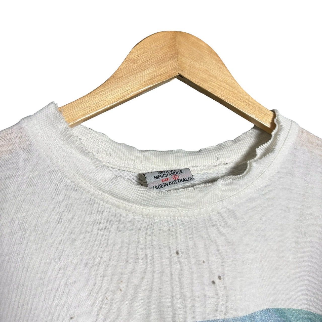 Vintage Vintage 90s Mobile Racing Car Holden Graphic Distressed Tee Size US L / EU 52-54 / 3 - 12 Thumbnail