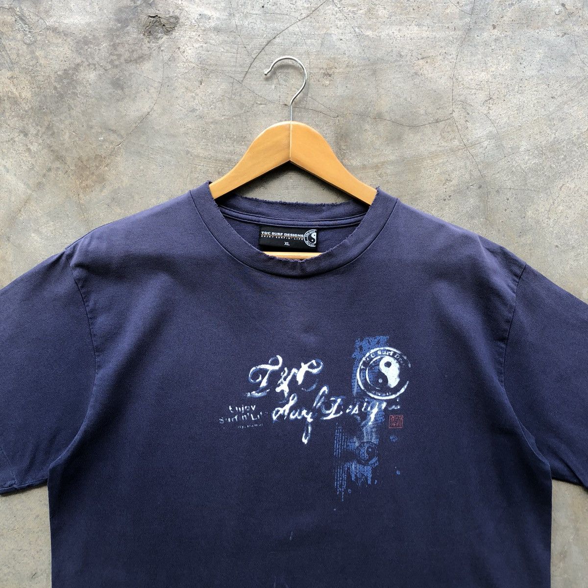 Vintage Vintage distressed T&C big print tshirt Size US XL / EU 56 / 4 - 3 Thumbnail