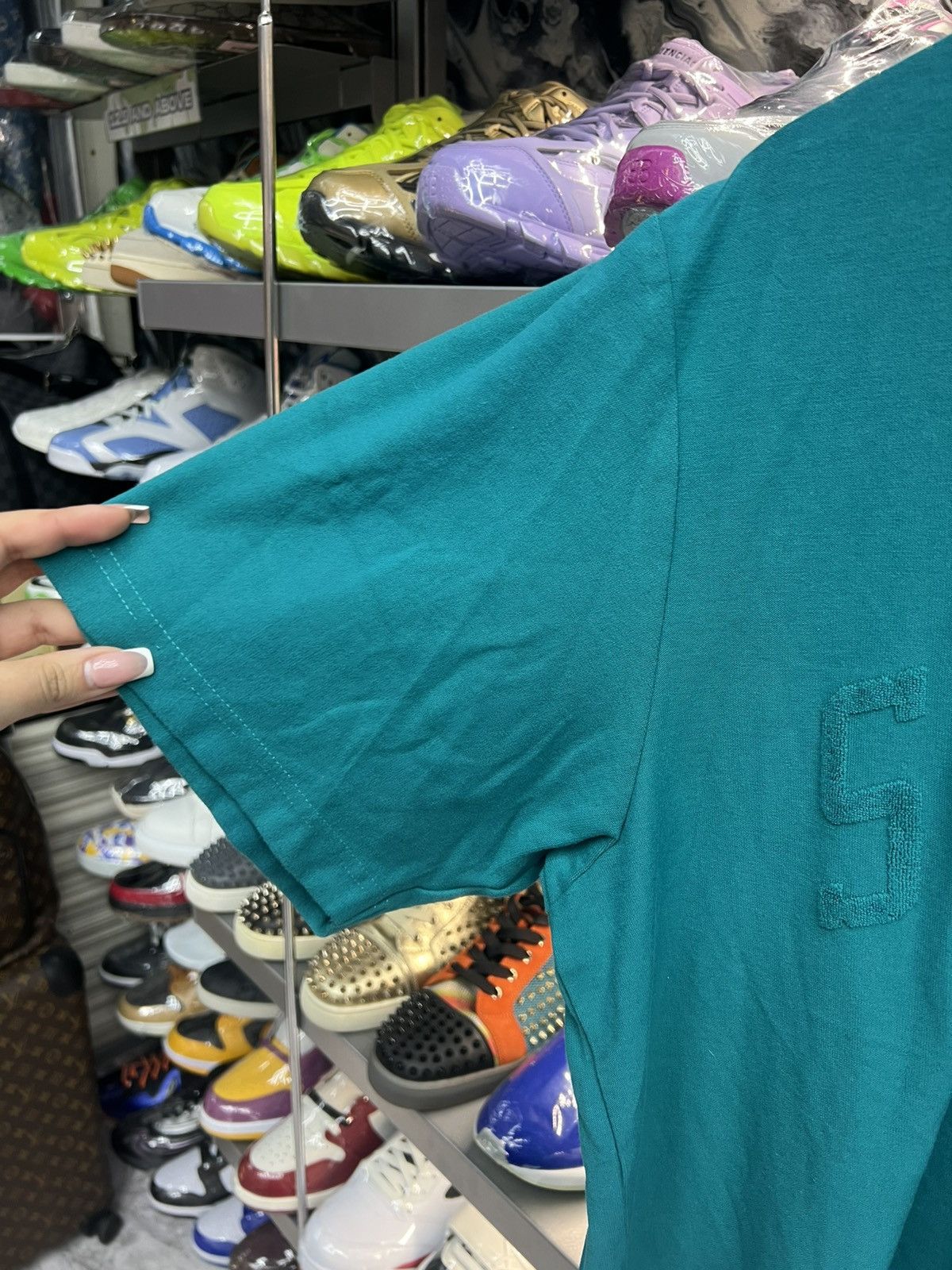 Supreme Supreme chenille Arc Logo Tee Teal Size US XL / EU 56 / 4 - 3 Thumbnail