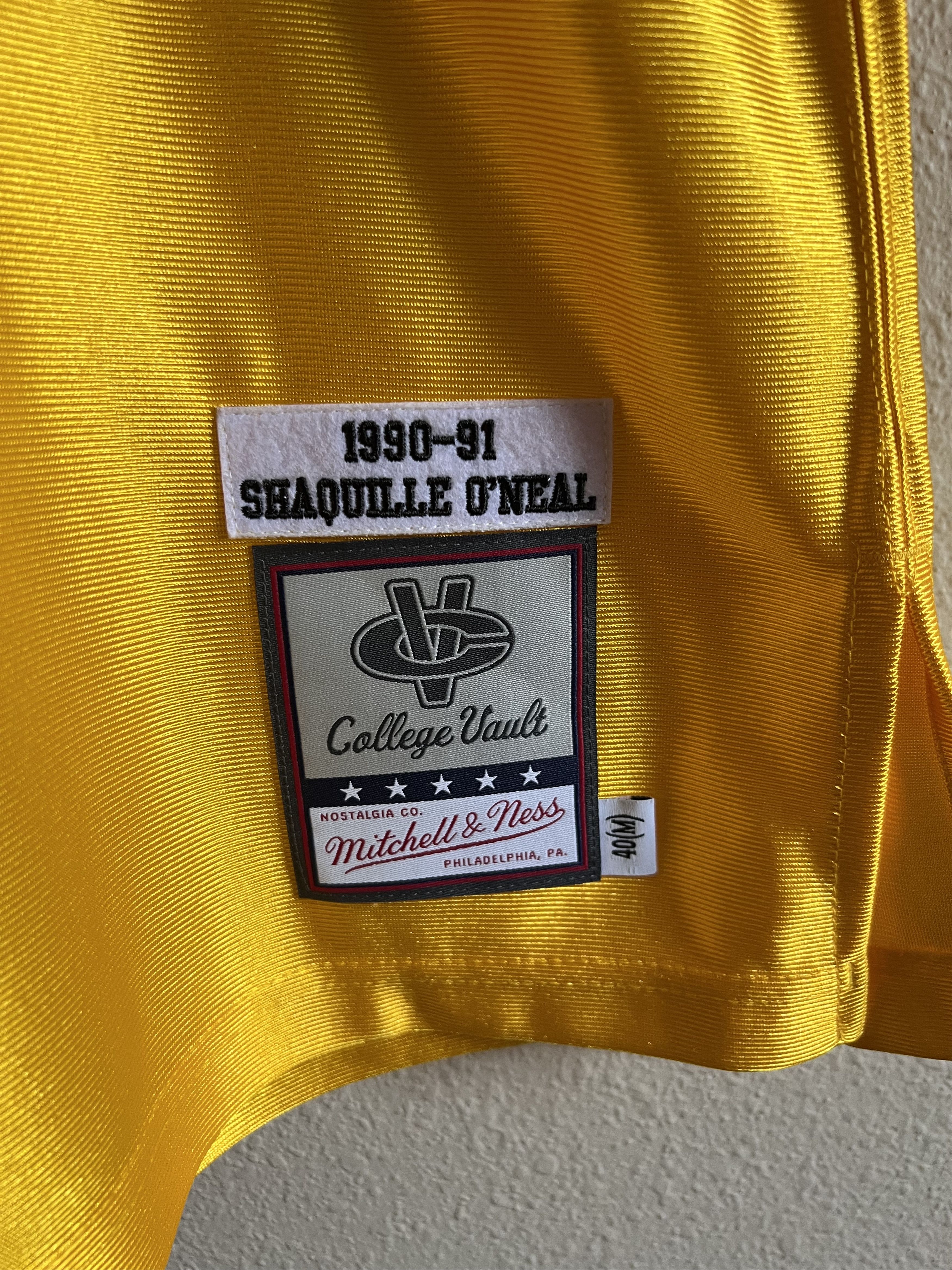 Mitchell & Ness Mitchell & Ness LSU Shaquille O'Neil 90-91 Throwback Jersey Size US M / EU 48-50 / 2 - 4 Thumbnail