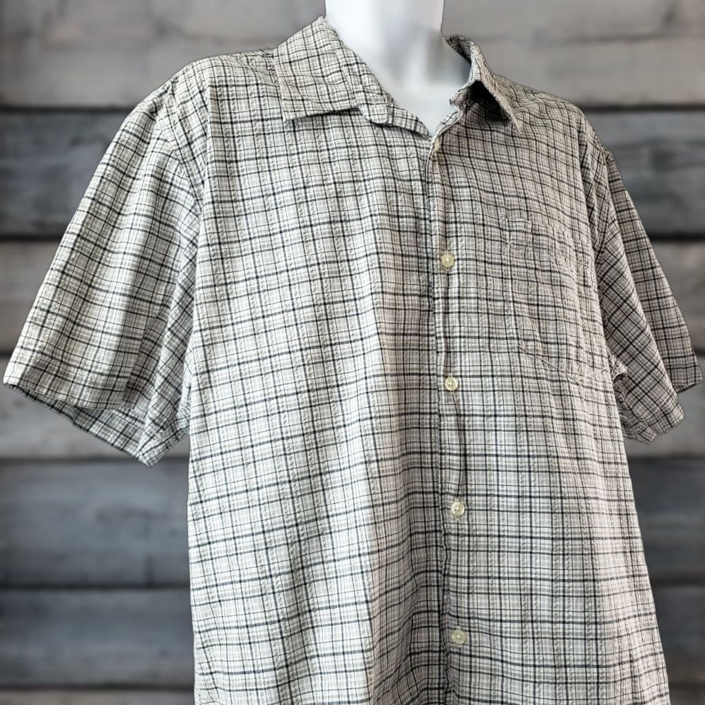 Eddie Bauer Eddie Bauer Mens Button Front Shirt XL Gray Plaid Classic Fit Short Sleeve Size US XL / EU 56 / 4 - 1 Thumbnail