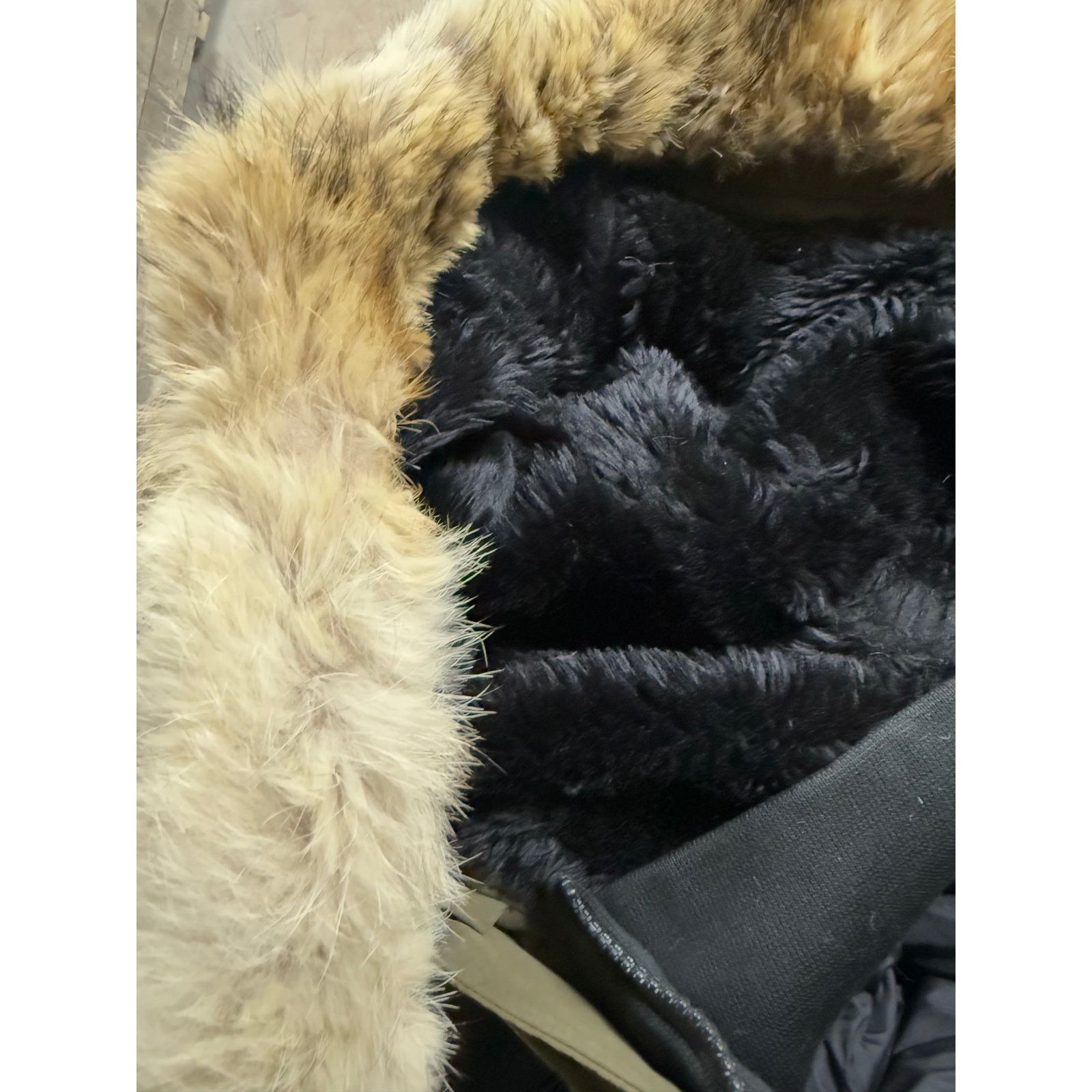 Canada Goose Canada Goose Women's Long Coat Olive XS Used Size XS / US 0-2 / IT 36-38 - 3 Thumbnail