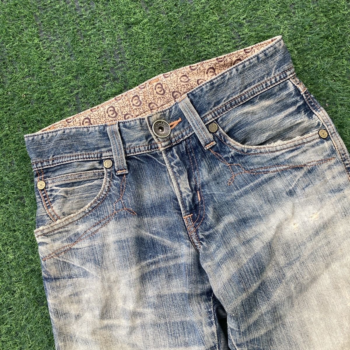 Edwin DISTRESSED EDWIN 503 FLARED JEANS Size US 29 - 3 Thumbnail
