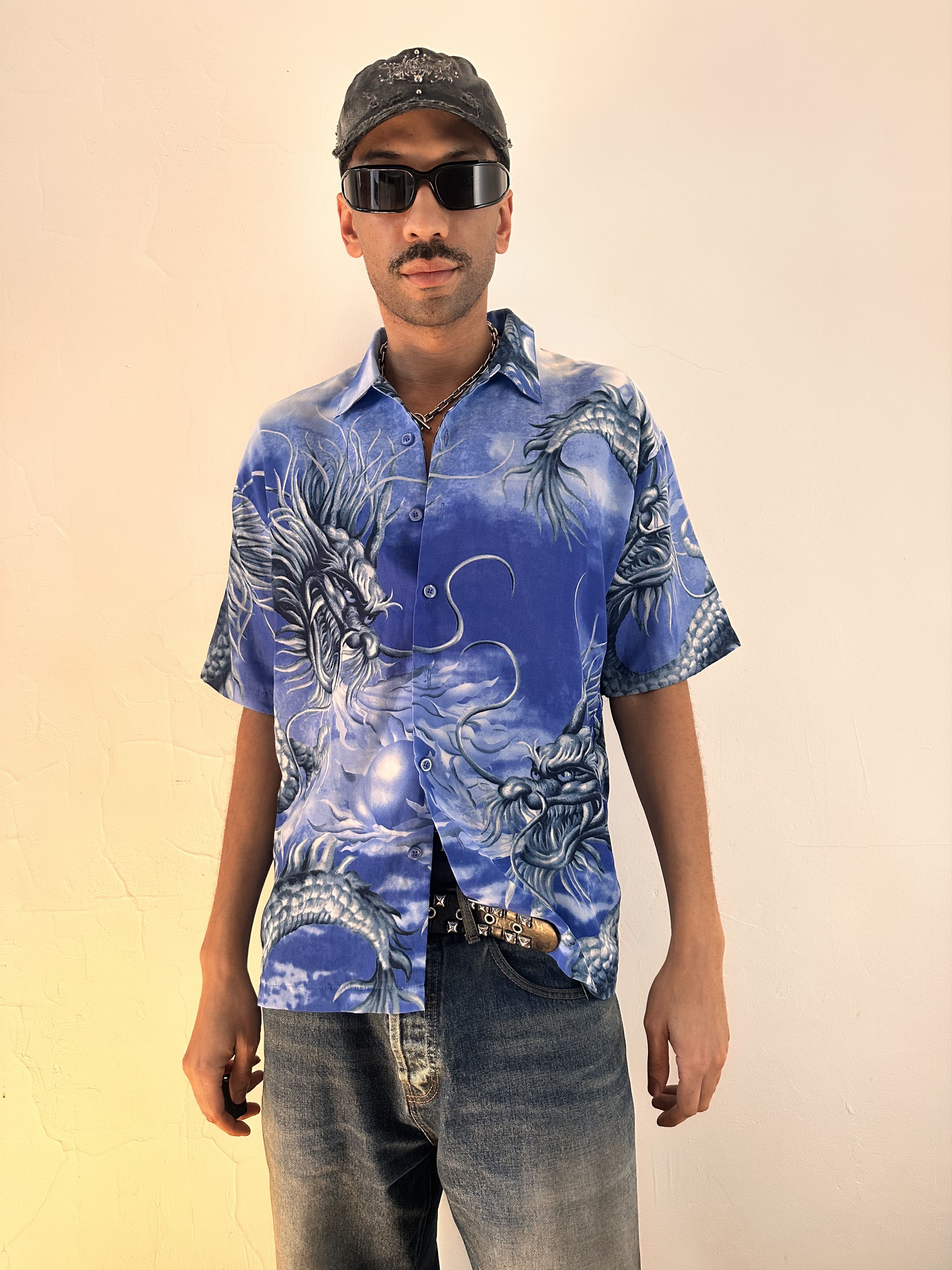 Vintage VINTAGE Y2K NO BOUNDARIES BLUE DRAGON PRINT SHIRT_LARGE Size US L / EU 52-54 / 3 - 1 Thumbnail