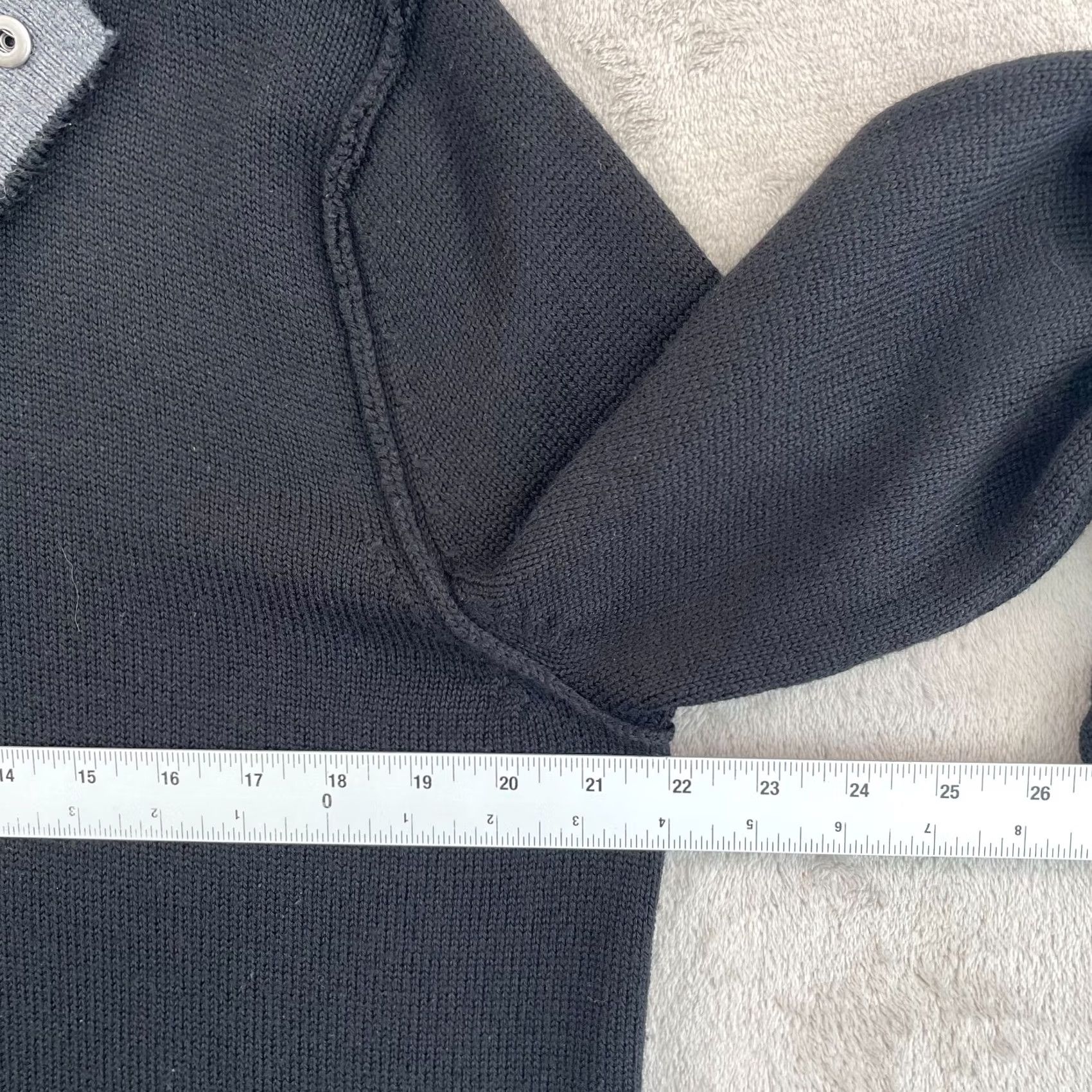 Banana Republic VINTAGE Banana Republic Hooded Henley Sweater Men L Black Nylon Wool Pullover Regular All Seasons Size US L / EU 52-54 / 3 - 5 Thumbnail