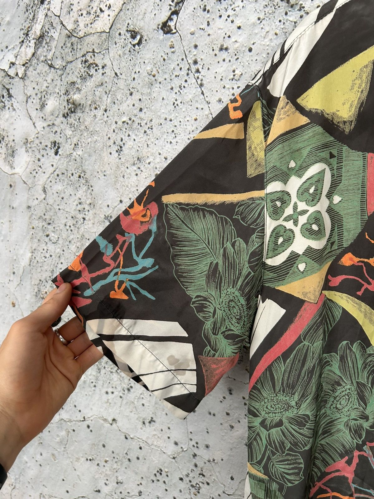 Vintage Vintage 90s Archive Silk Shirt Hawaiian Summer Avant Garde Size US L / EU 52-54 / 3 - 5 Thumbnail