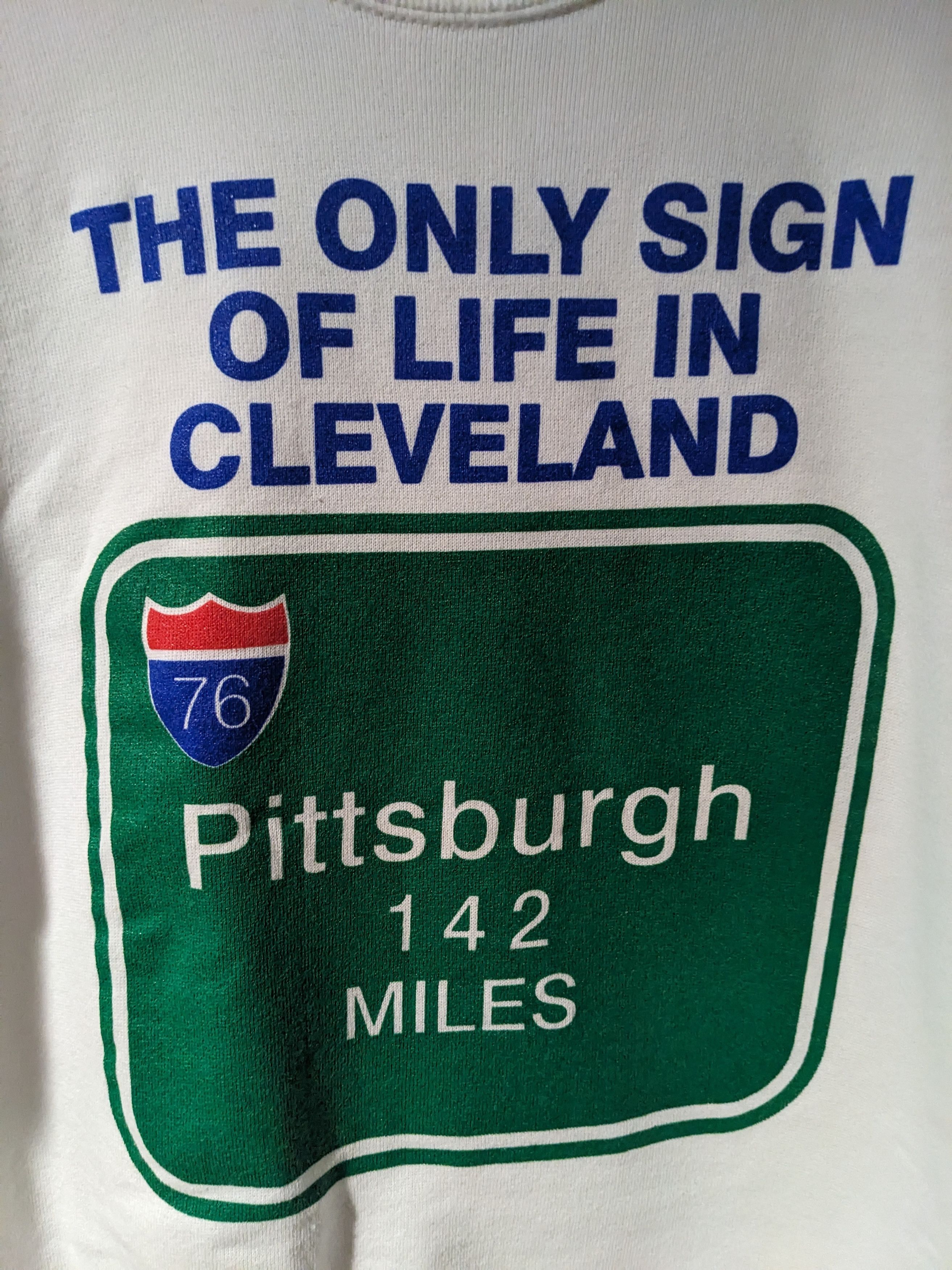 Jerzees × Vintage Vintage 90s The Only Sign of Life in Cleveland Sweatshirt Size US S / EU 44-46 / 1 - 2 Thumbnail