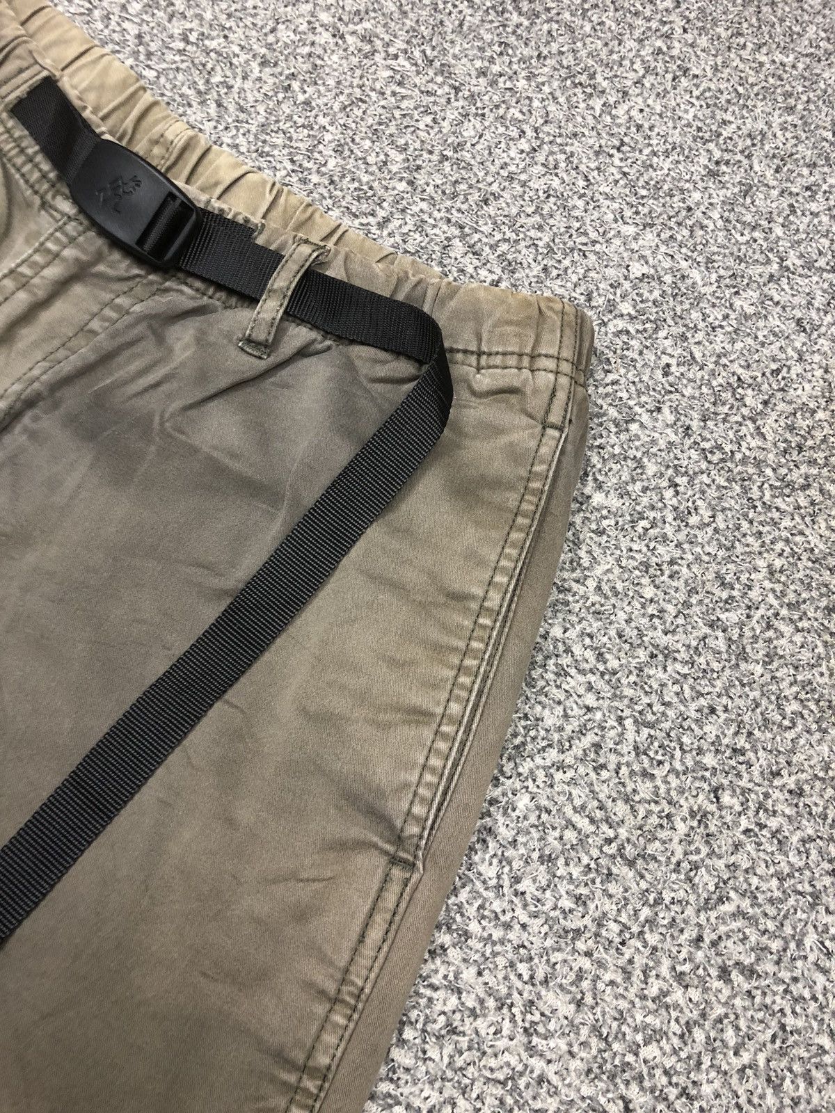Gramicci × Japanese Brand × Vintage Vintage Sunfaded Y2K Gramicci USA Shortpants Size US 31 - 2 Thumbnail
