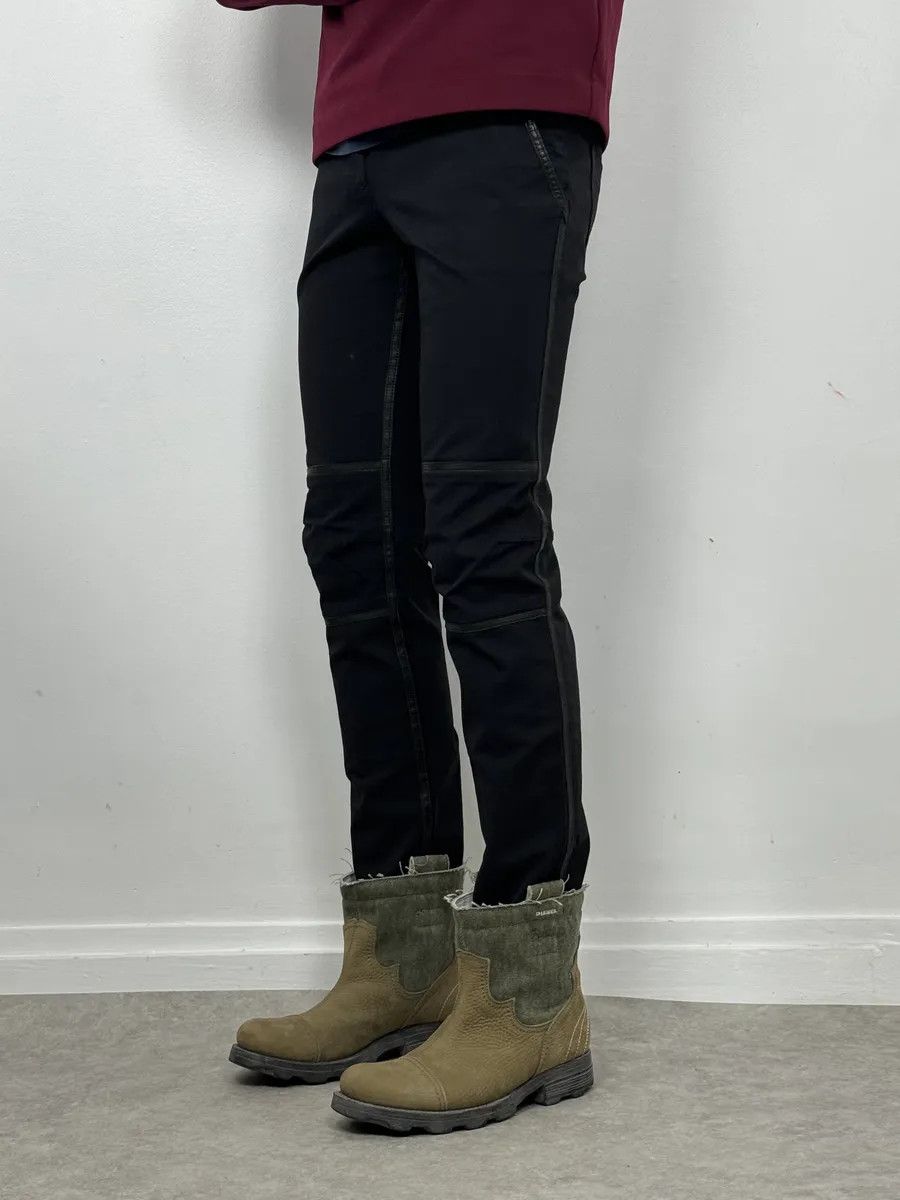 Prada 2000s Prada Black Leather Lines Pants Size 26" / US 2 / IT 38 - 2 Thumbnail