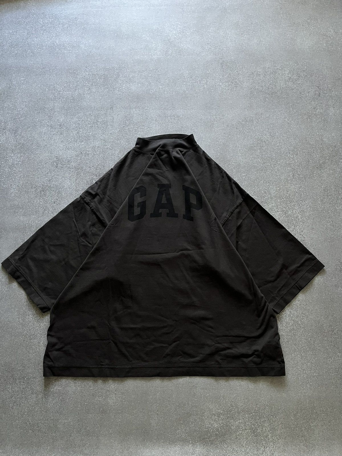 Balenciaga Balenciaga Yzy Gap T-shirt Size US M / EU 48-50 / 2 - 8 Thumbnail