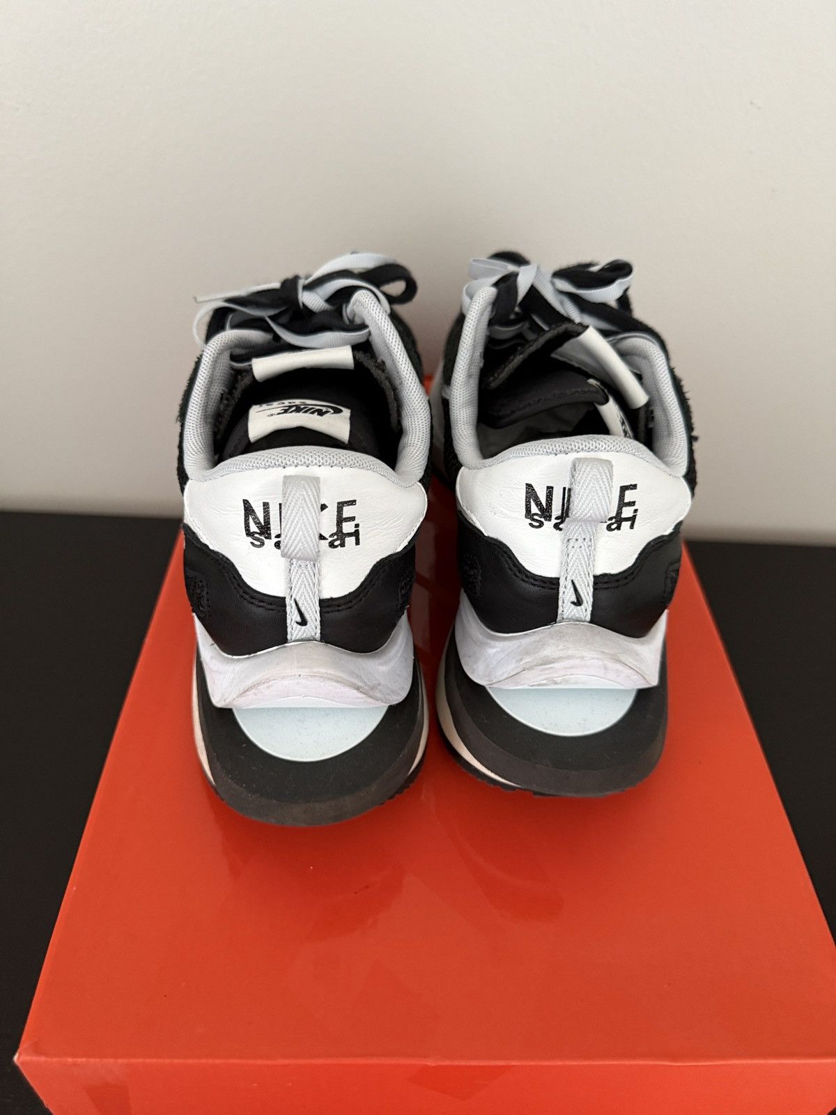 Nike × Sacai Nike x Sacai Vaporwaffle Size 11.5 Size US 11.5 / EU 44-45 - 4 Thumbnail