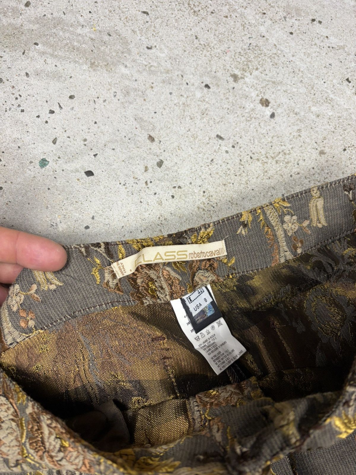 Roberto Cavalli Vintage 2000s Roberto Cavalli Class Floral Cargo Pants Size 30" / US 8 / IT 44 - 11 Thumbnail