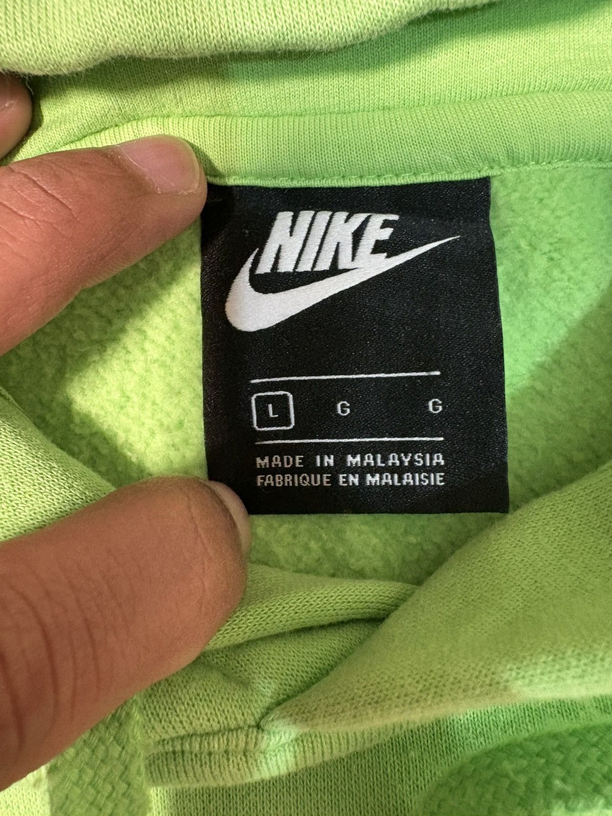 Nike VTG x Streetwear x Neon Green Nike Hoodie Size US L / EU 52-54 / 3 - 9 Thumbnail