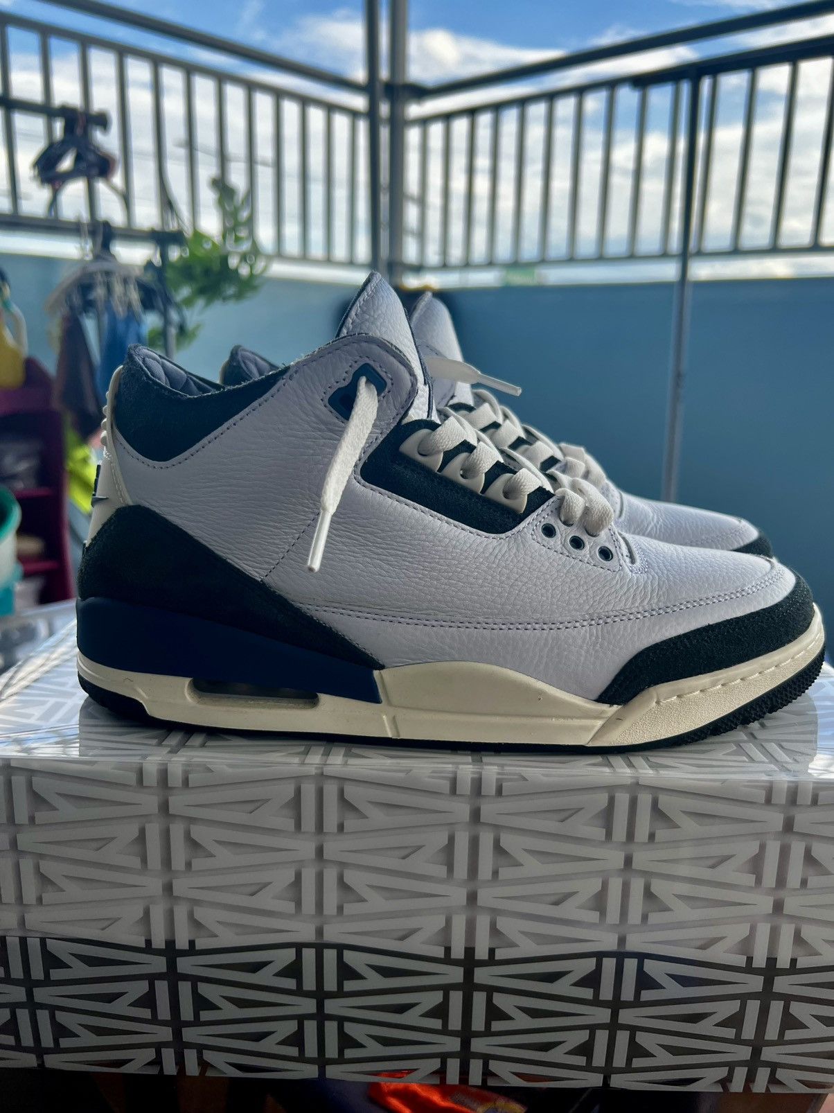 Jordan Brand × Nike Rare Ama Maniere Jordan 3 Diffused Blue Size US 9.5 / EU 42-43 - 9 Thumbnail