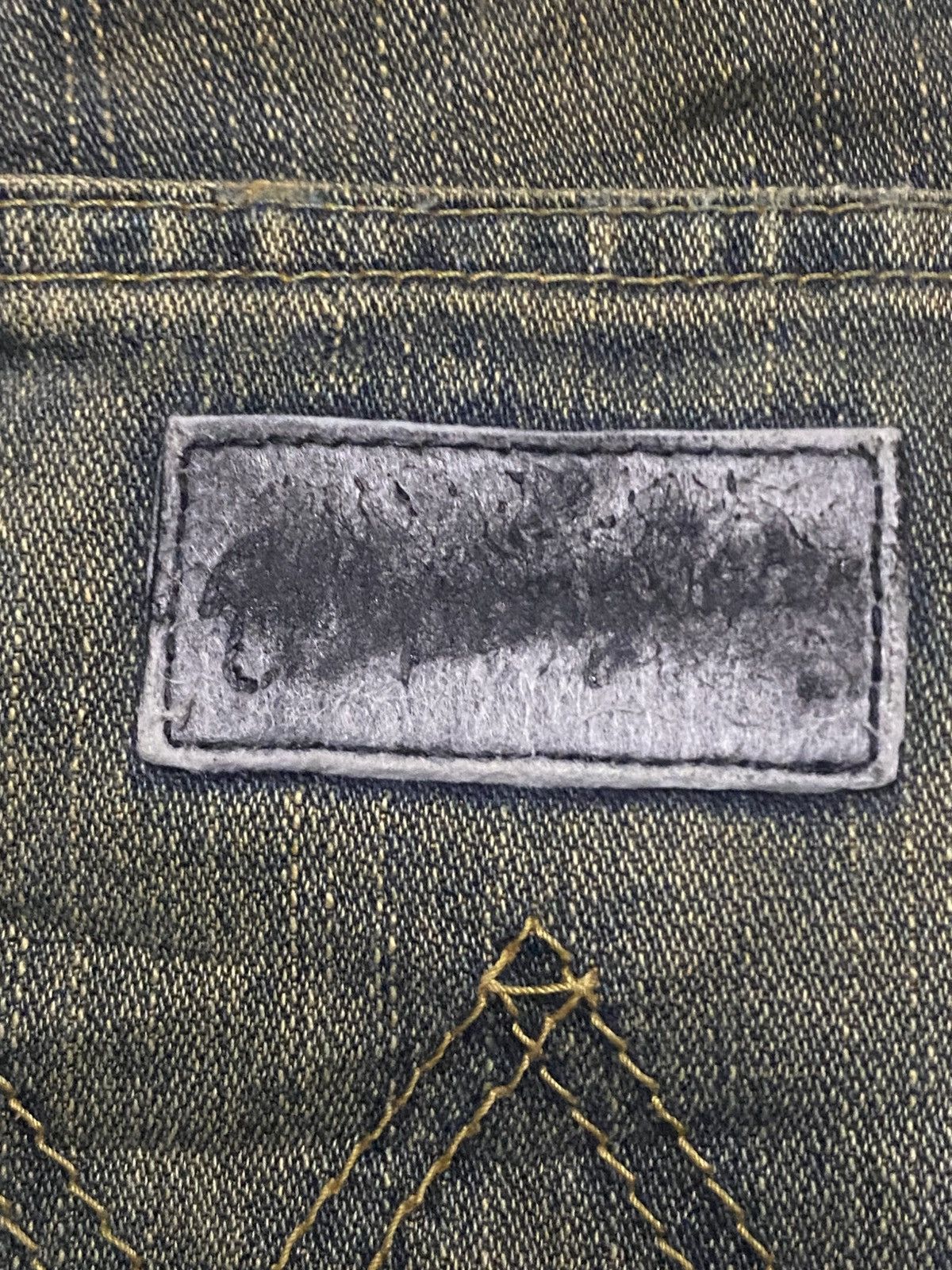 Wrangler Vintage Wrangler Crazy Mud Wash Distressed Repair Baggy Jean Size US 32 / EU 48 - 11 Thumbnail
