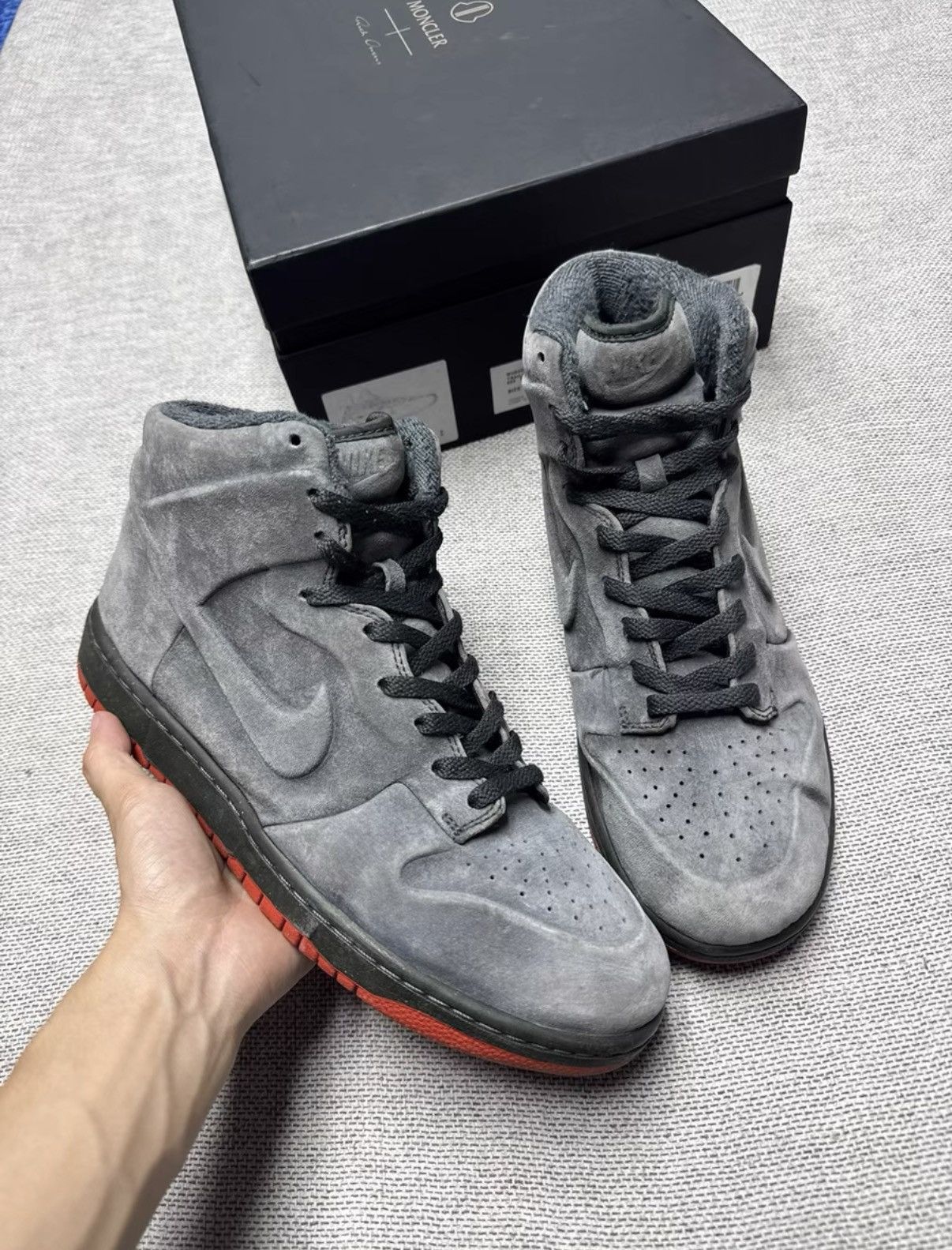 Nike Nike SB Dunk High Pigeon, Grey Suede K37 Size US 11 / EU 44 - 1 Thumbnail
