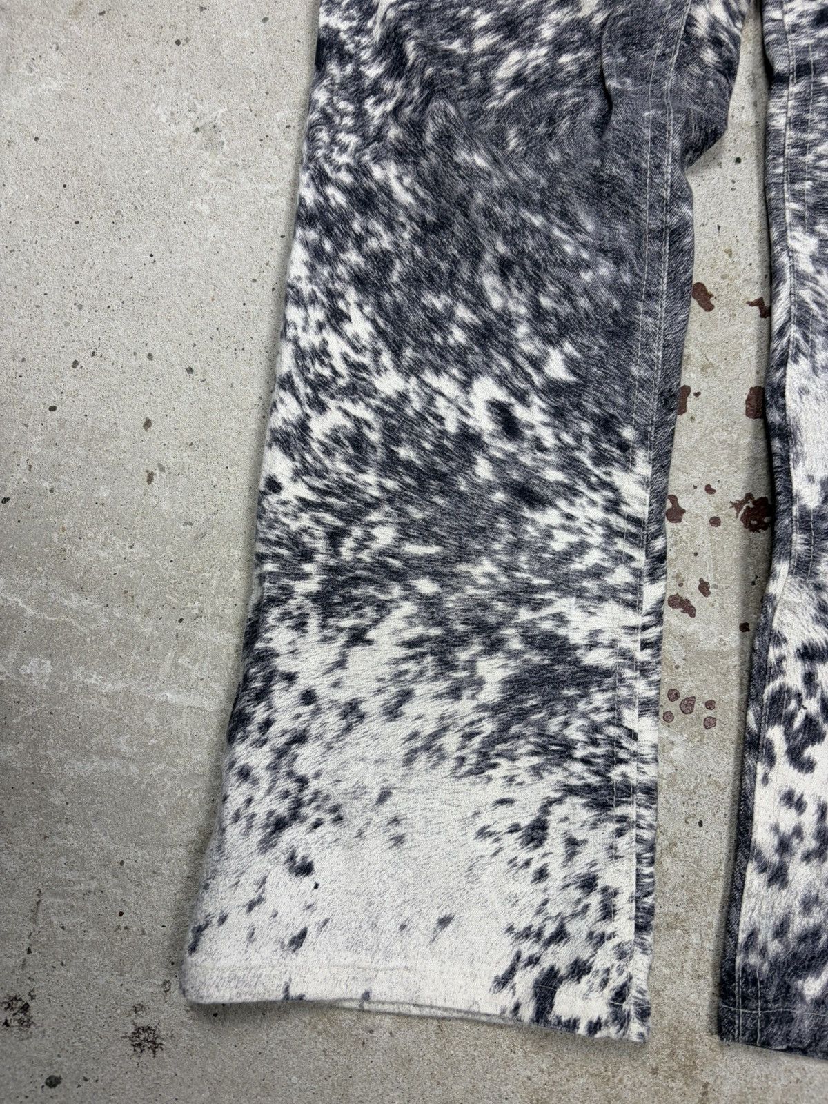 Roberto Cavalli FW1999 Roberto Cavalli Furry Cawprint Movement Pants Size 28" / US 6 / IT 42 - 11 Thumbnail