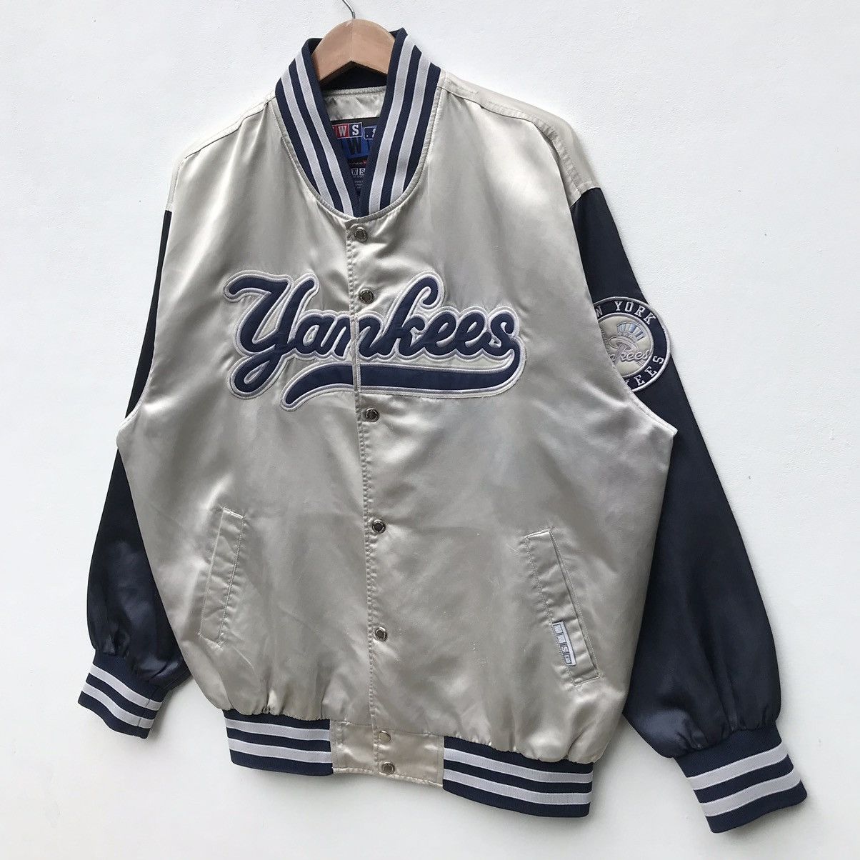 MLB Vintage New York Yankees MLB Varsity Jacket WWS Size US L / EU 52-54 / 3 - 4 Thumbnail