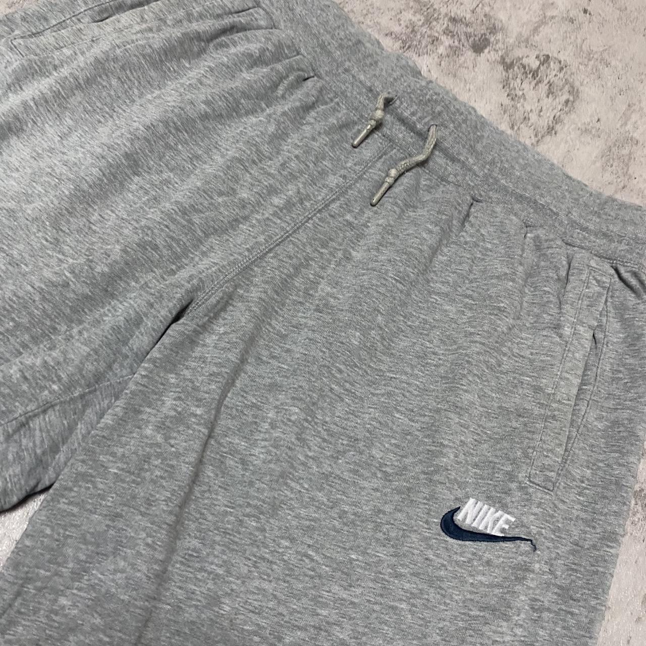Nike Nike Shorts Vacation Summer Grey Size US 32 / EU 48 - 3 Thumbnail