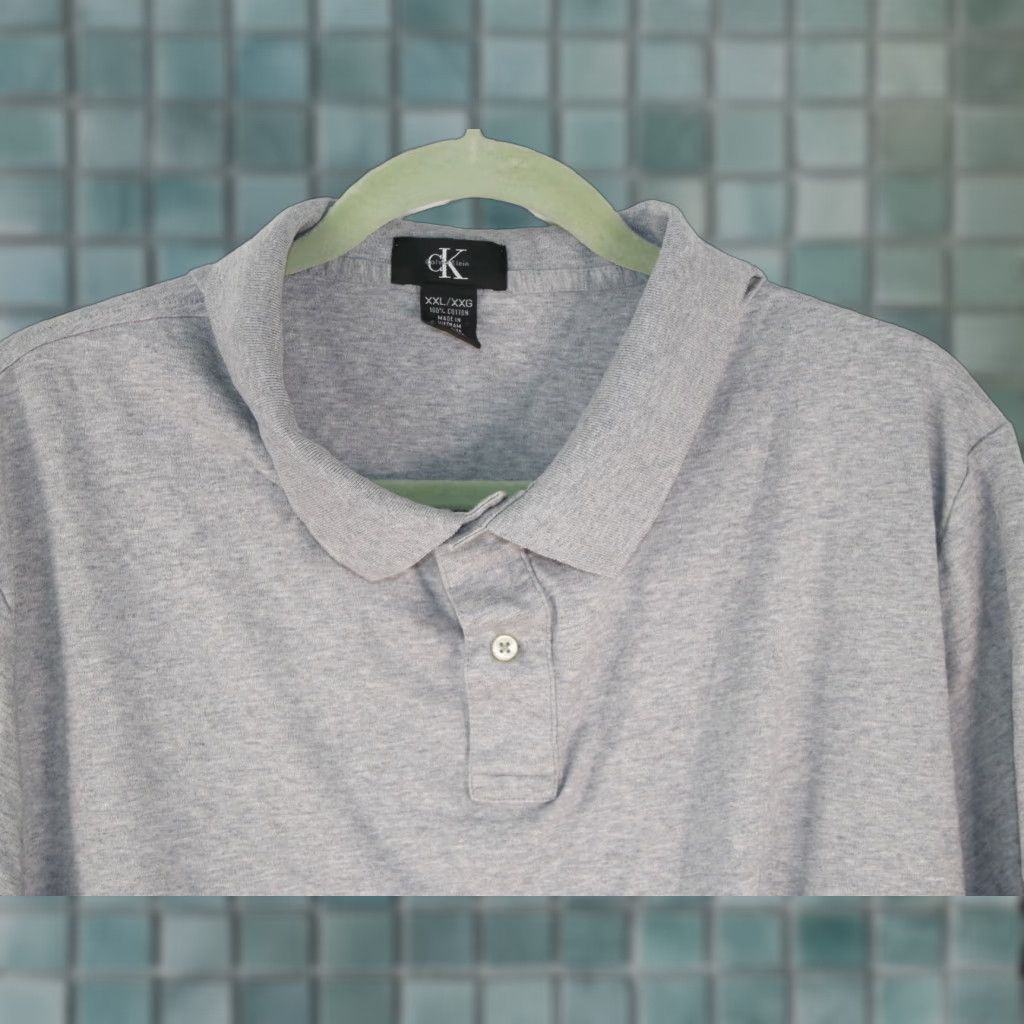 Calvin Klein VINTAGE Calvin Klein Polo Shirt Gray Adult XXL Short Sleeve Lightweight Wicking Shirt Men Golf Classic 100% Polyester Button Collared 2XL Size US XXL / EU 58 / 5 - 1 Thumbnail