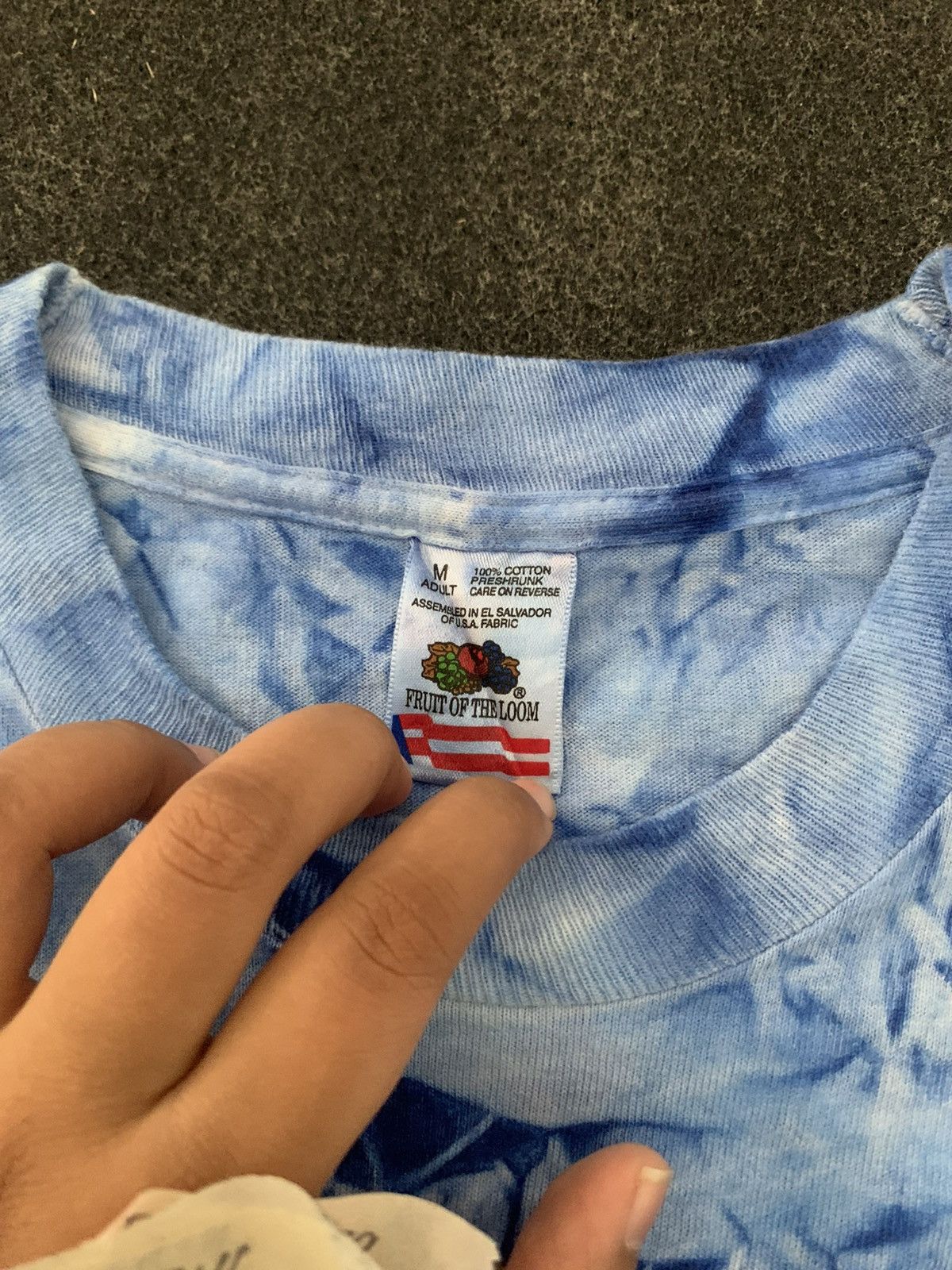 Fruit Of The Loom VINTAGE 90s Sea Turtle & Coral Reef Blue Crinkle Tie-Dye Tee Size US M / EU 48-50 / 2 - 6 Thumbnail