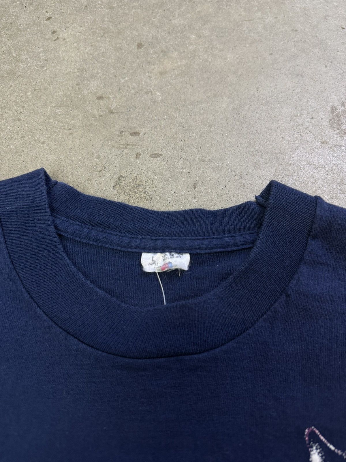 Vintage vintage 90s wolf nature mountain canada graphic tee Size US L / EU 52-54 / 3 - 4 Thumbnail
