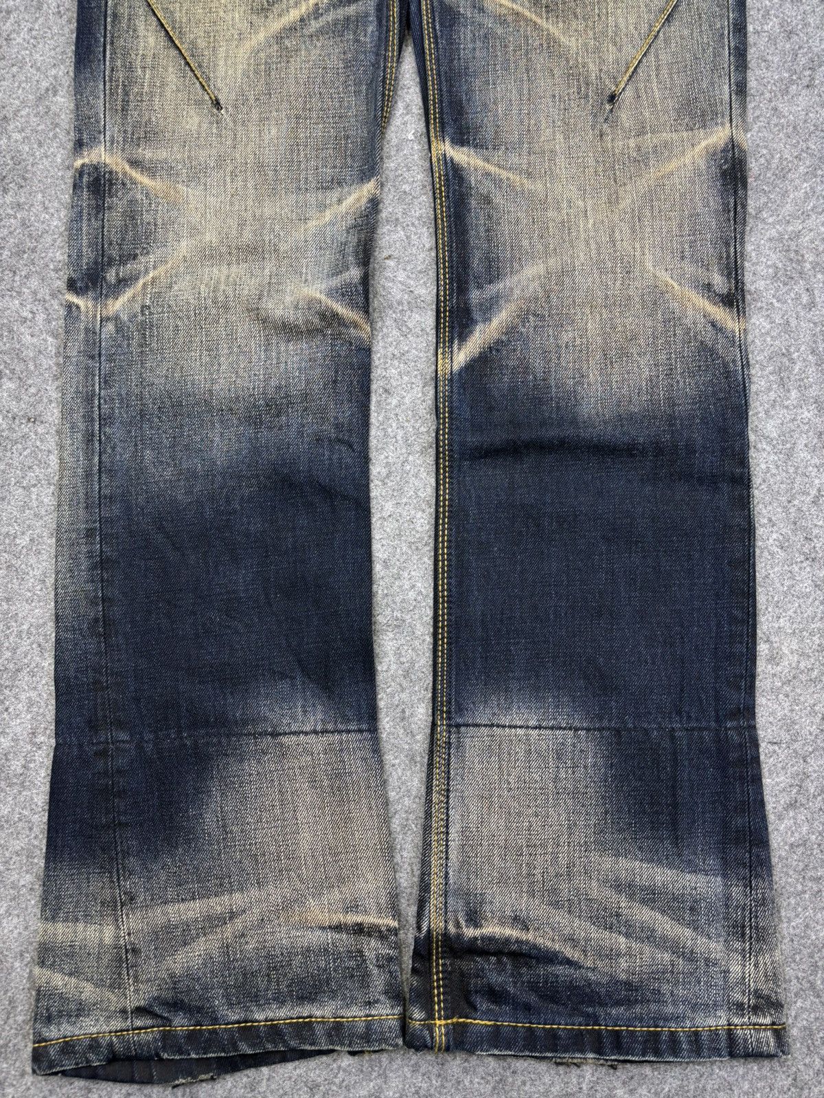 HIDEAWAYS 💥Flare💥Hideaway Rusty Fades Flare Denim F801 Size US 31 - 4 Thumbnail