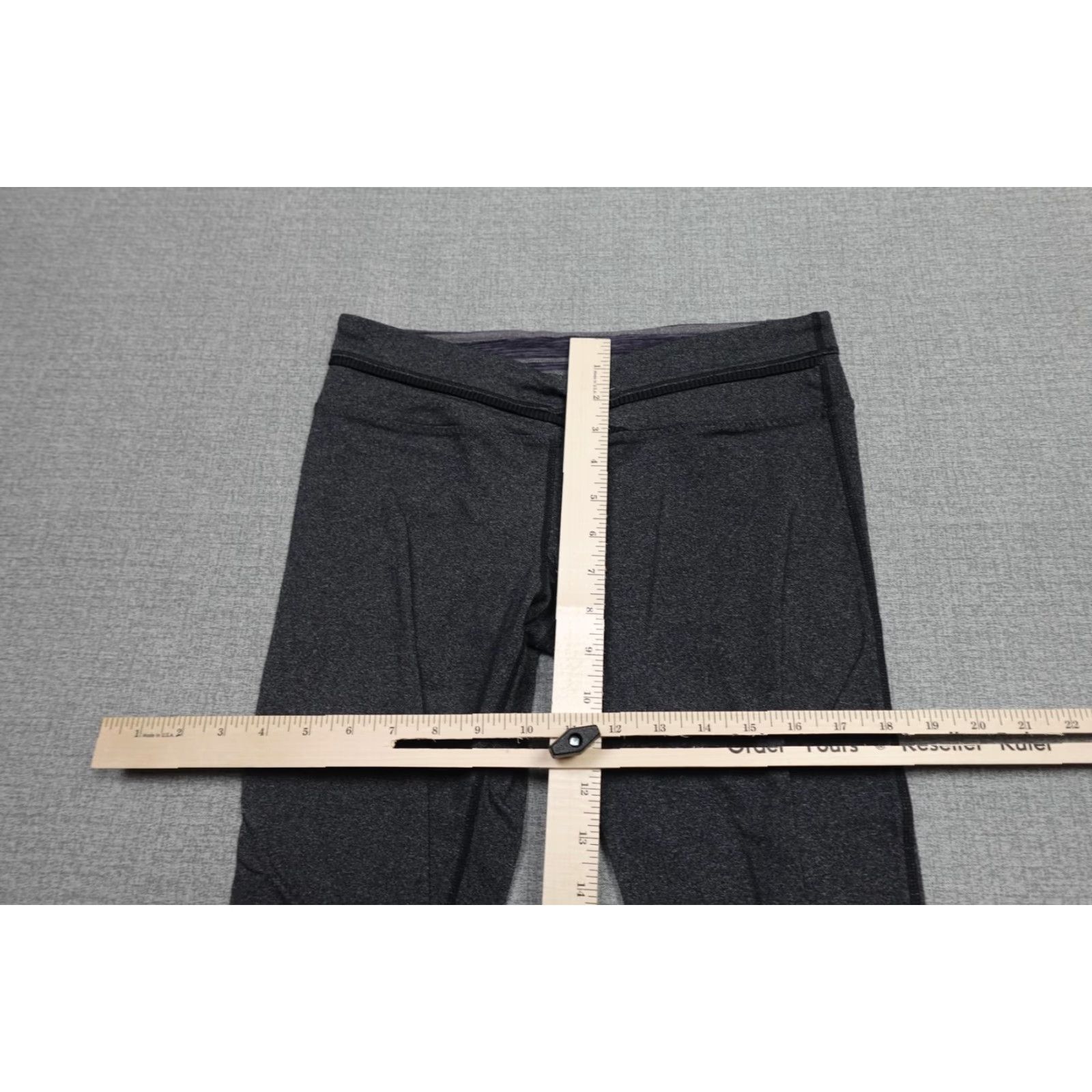 Lululemon Lululemon Capri Leggings Womens 8 Gray Knit Stretch Ankle Slit Yoga Running Cropped Activewear Womens Slim Fit Size 30" / US 8 / IT 44 - 6 Thumbnail