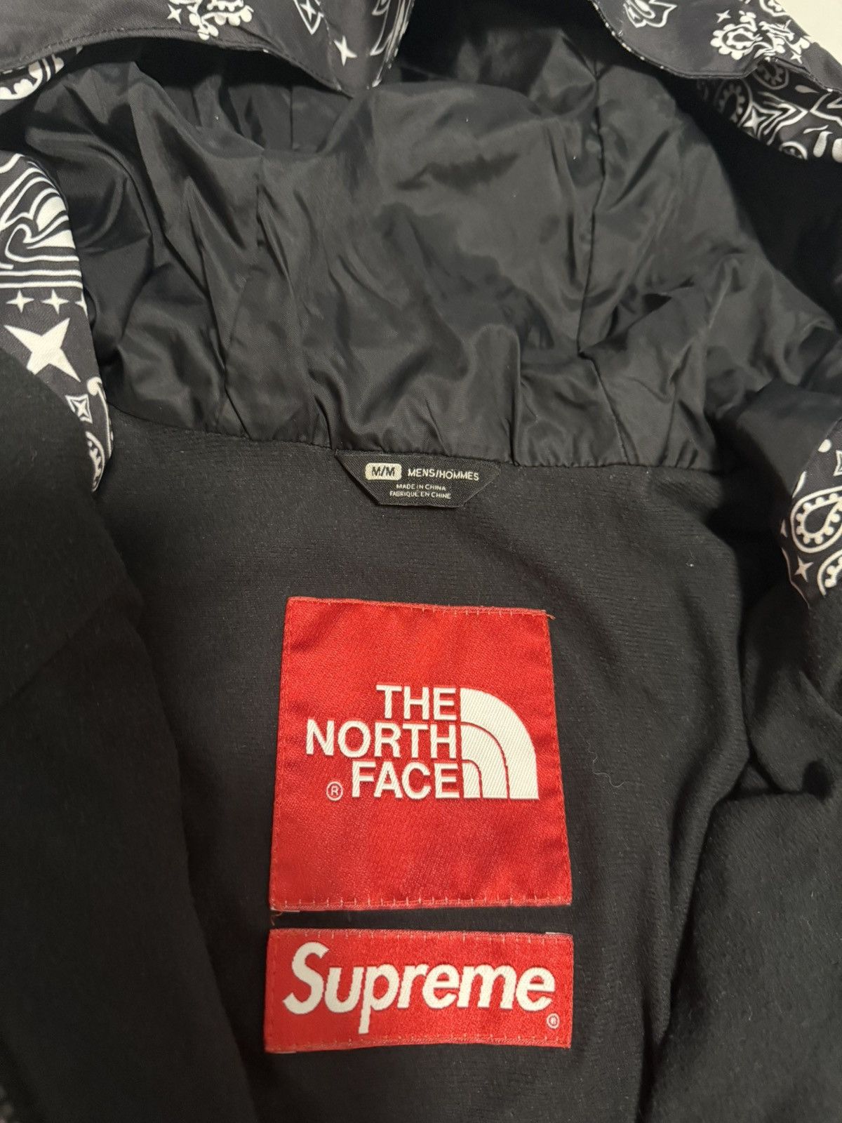 Supreme × The North Face Supreme north face tnf black bandana paisley mountain Jacket Size US M / EU 48-50 / 2 - 4 Thumbnail