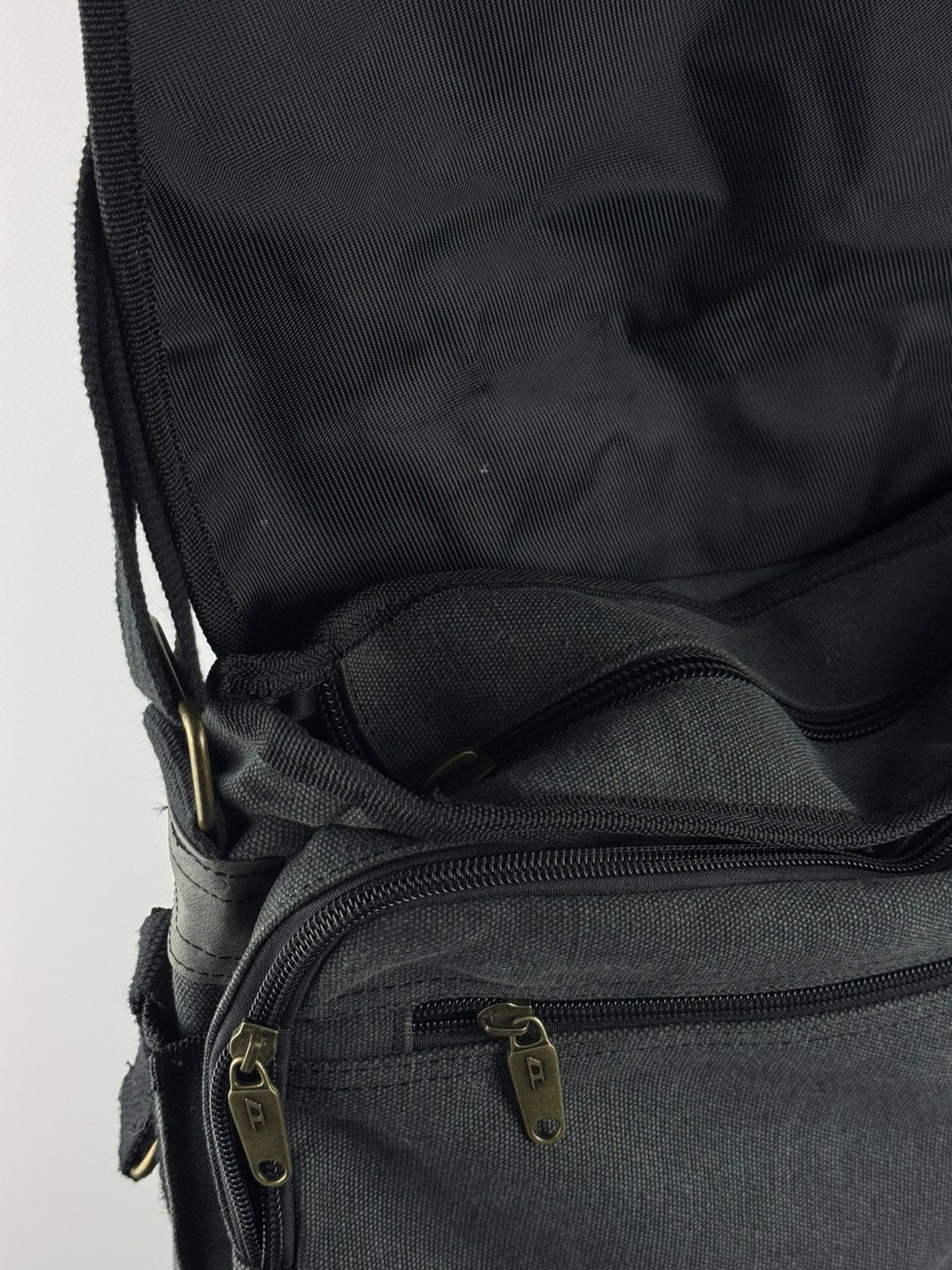 Diesel Vintage Y2K Diesel Shoulder / Crossbody Bag Black Size ONE SIZE - 7 Thumbnail