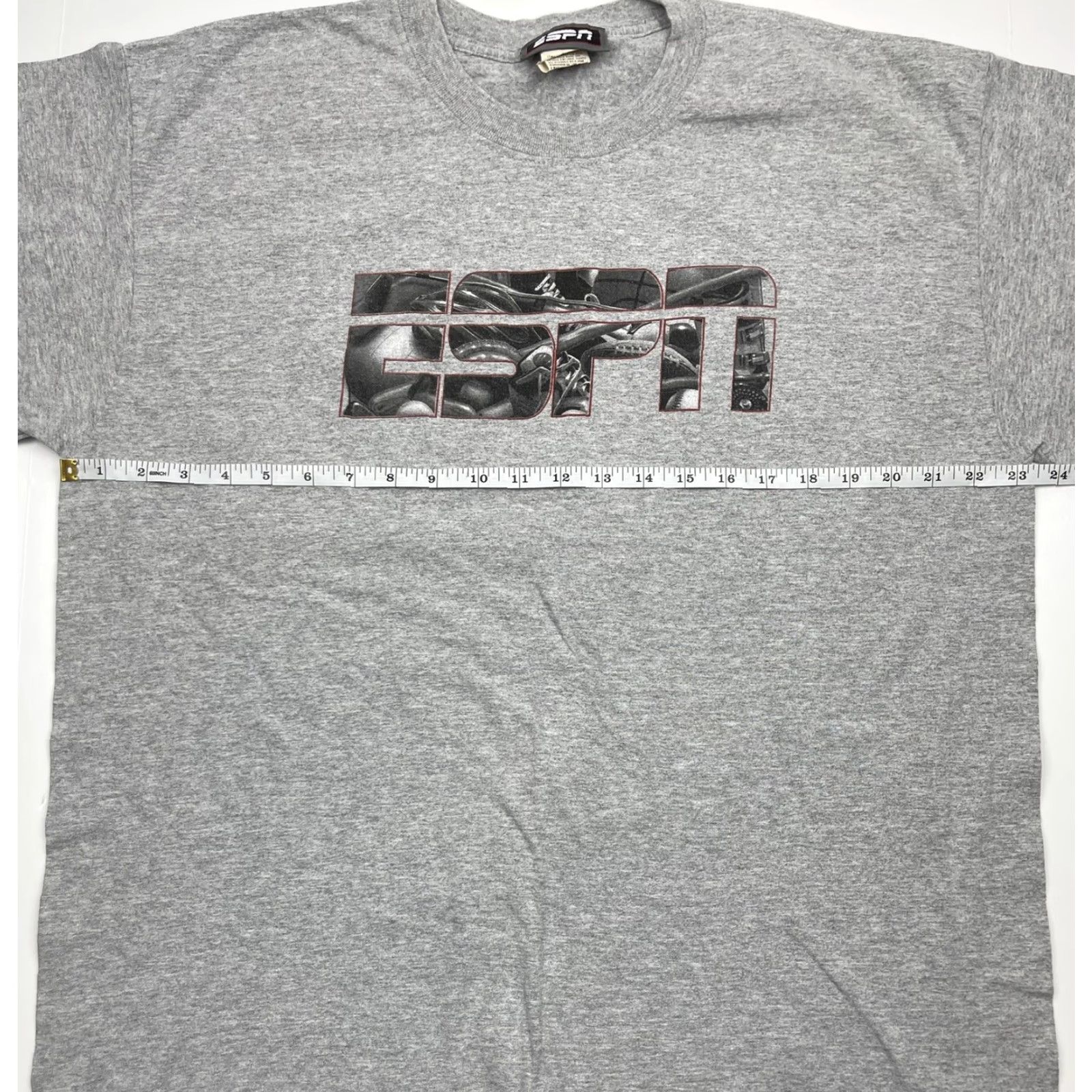 Disney VINTAGE Walt Disney ESPN Club T Shirt Sports Men's T-Shirt XL Gray Crew Neck Short Sleeve Baseball Basketball Hockey 90s/Disney Sports Mens Size US XL / EU 56 / 4 - 6 Thumbnail