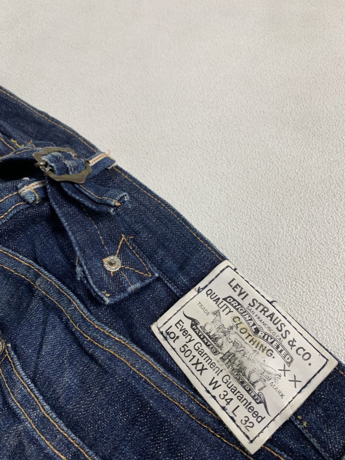 Levi's Vintage Clothing Levis 501XX Big E BuckleBack Jeans pants Size US 34 / EU 50 - 5 Thumbnail