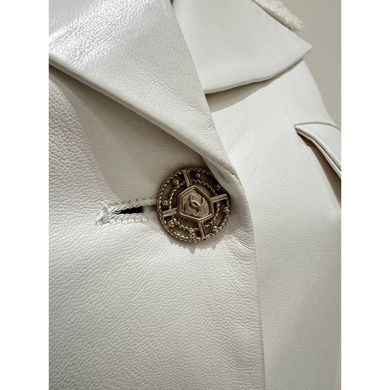 Chanel Chanel White Lamb Leather & Tweed Coat FR 36 Size XS / US 0-2 / IT 36-38 - 5 Thumbnail