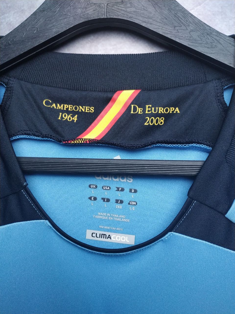 Adidas Vintage Adidas Spain Away 2012-13 Soccer Football Jersey Size US L / EU 52-54 / 3 - 7 Thumbnail