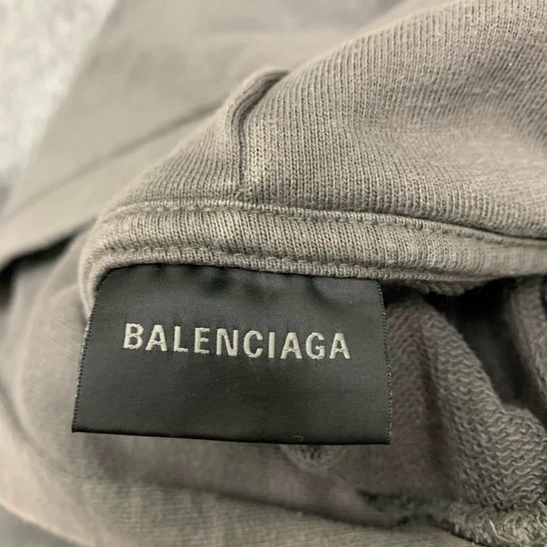 Balenciaga Balenciaga Gray front and back embroidered hoodie sweatshi Size US S / EU 44-46 / 1 - 6 Thumbnail