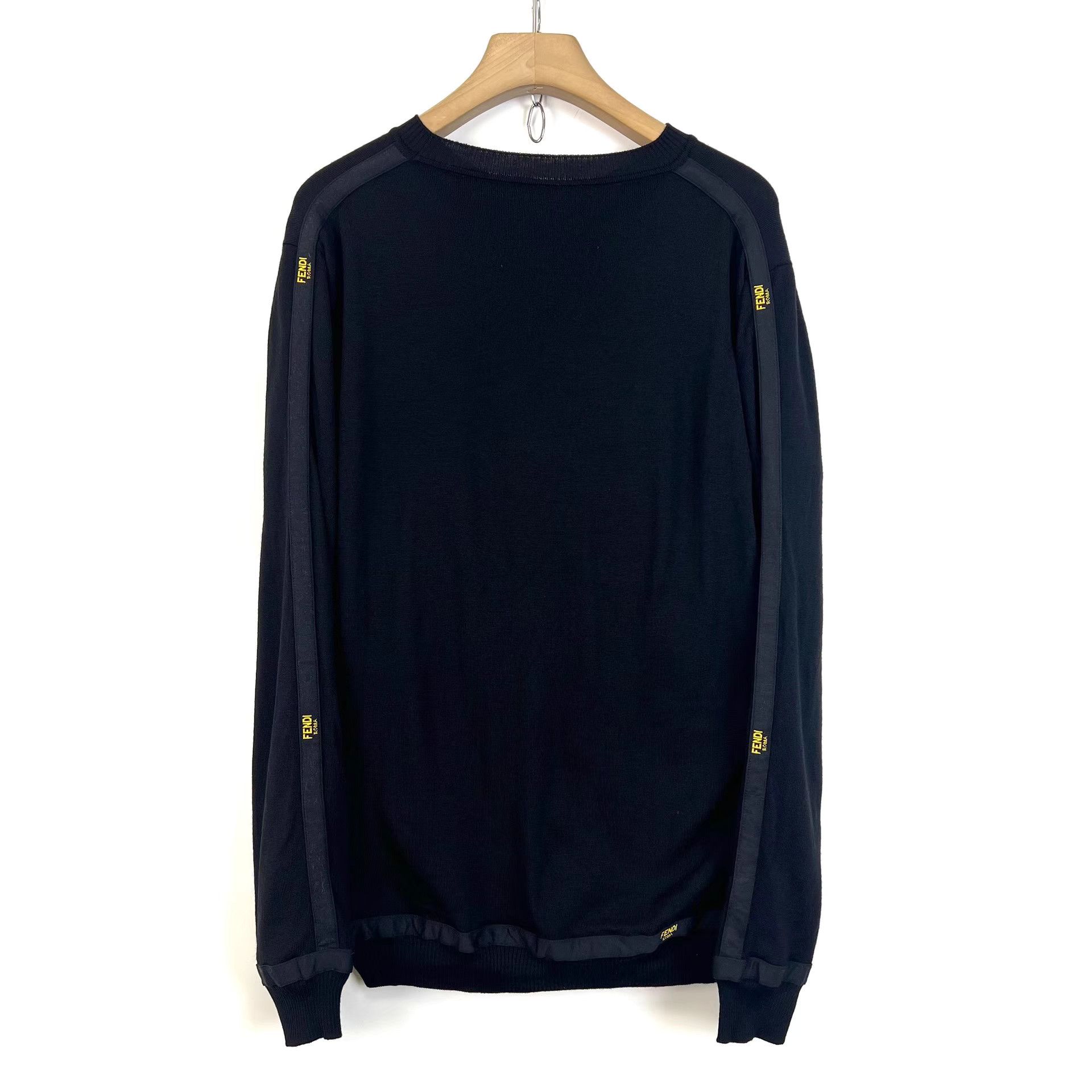Fendi Fendi Side Logo Tape Embroidered Crew Neck Knit Sweater K12 Size US L / EU 52-54 / 3 - 1 Thumbnail