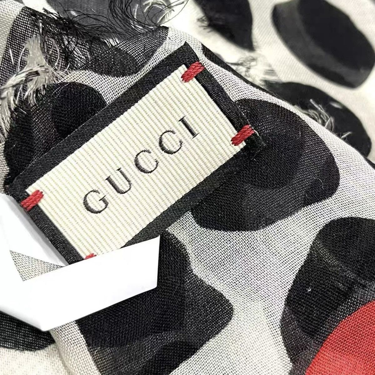 Gucci Strawberry animal print shawl Size ONE SIZE - 4 Thumbnail