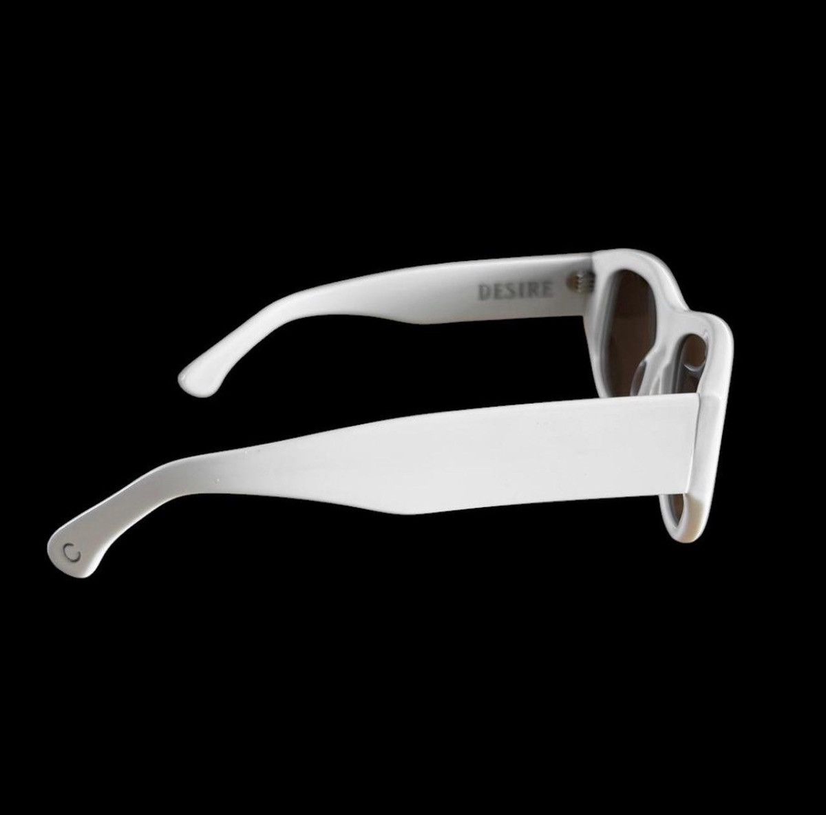 Other Carla colour Desire white sunglasses Size ONE SIZE - 2 Thumbnail