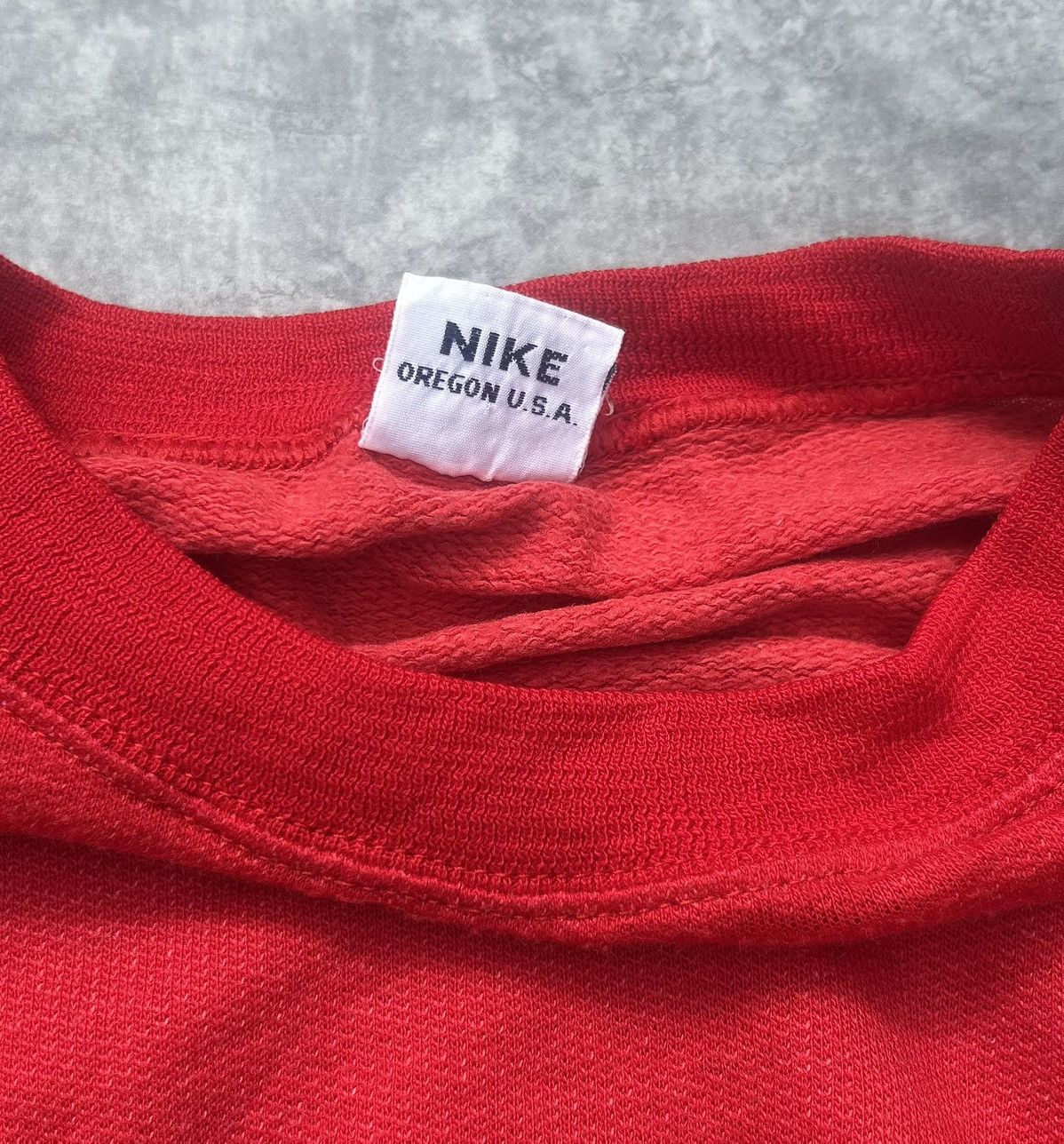 Nike Vintage Nike Embroidered Swoosh Sweatshirt Red - Size M Size US M / EU 48-50 / 2 - 7 Thumbnail