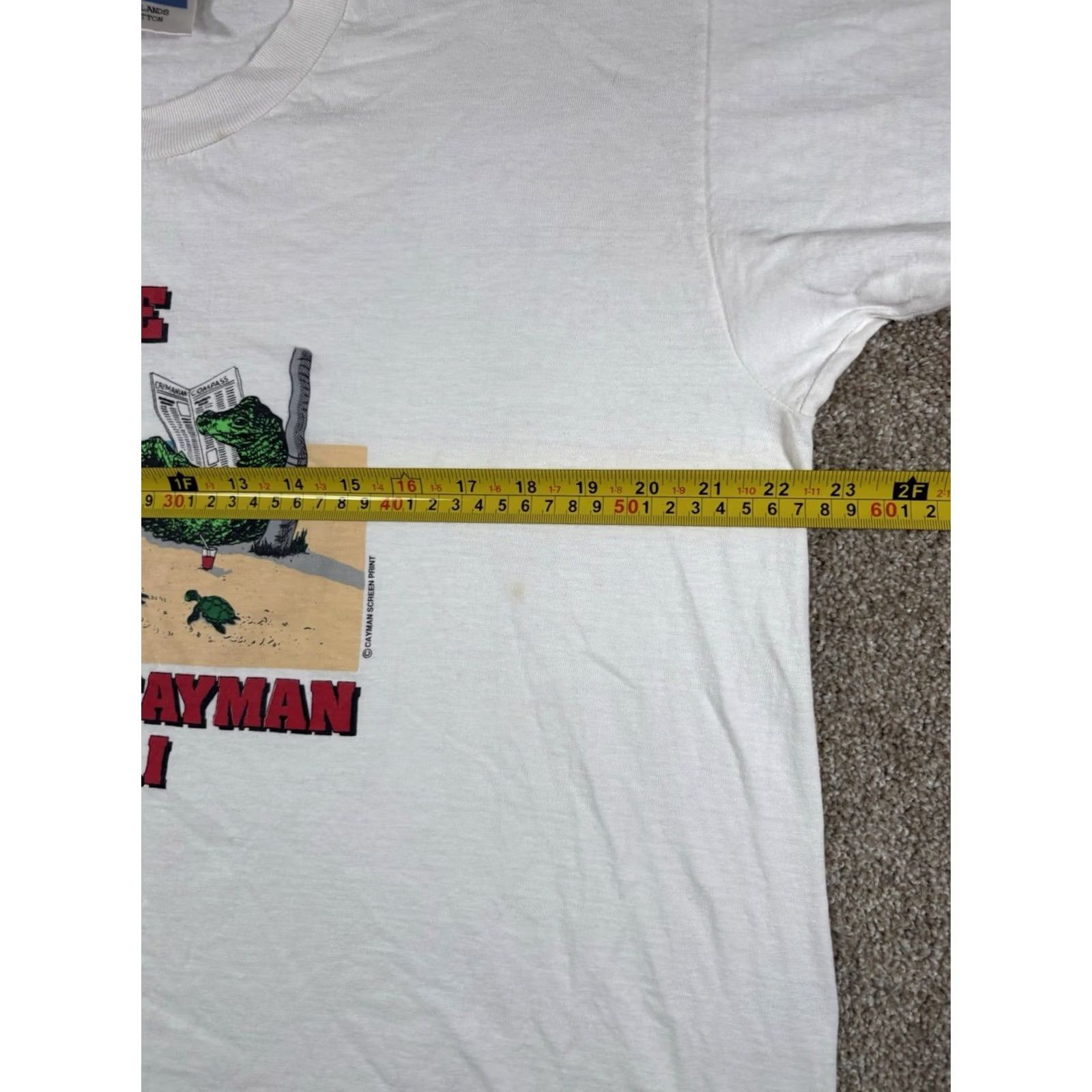 Vintage VINTAGE 90s Streetwear Men XL Turtle Farm Cayman Islands B.W.I T-Shirt White Crew Neck Short Sleeve Cotton Regular Fit Size US XL / EU 56 / 4 - 5 Thumbnail