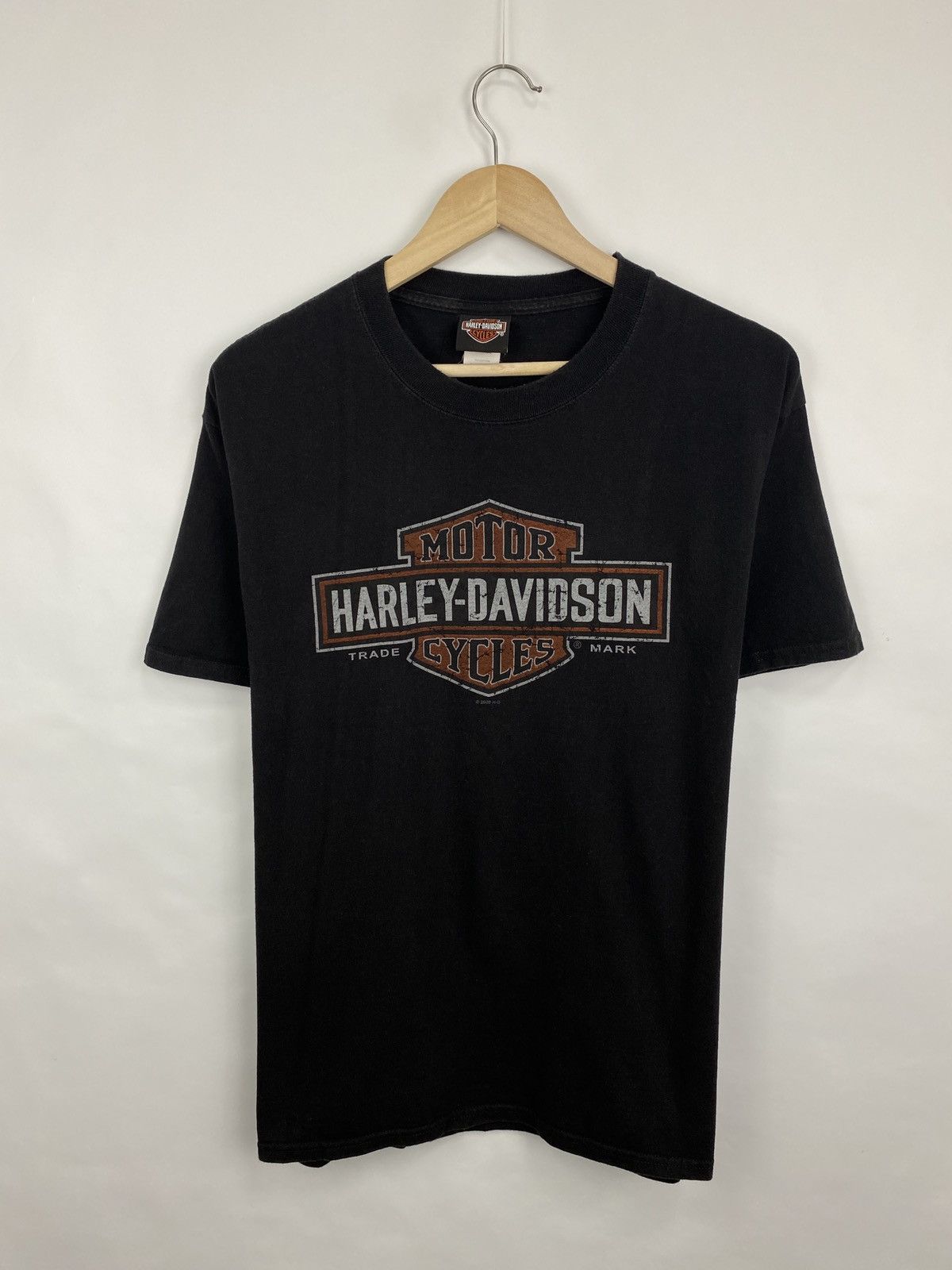 Harley Davidson 🏴󠁧󠁢󠁥󠁮󠁧󠁿 Vintage Y2K Harley Davidson England Sexy Girl Choppers Tee Size US L / EU 52-54 / 3 - 8 Thumbnail