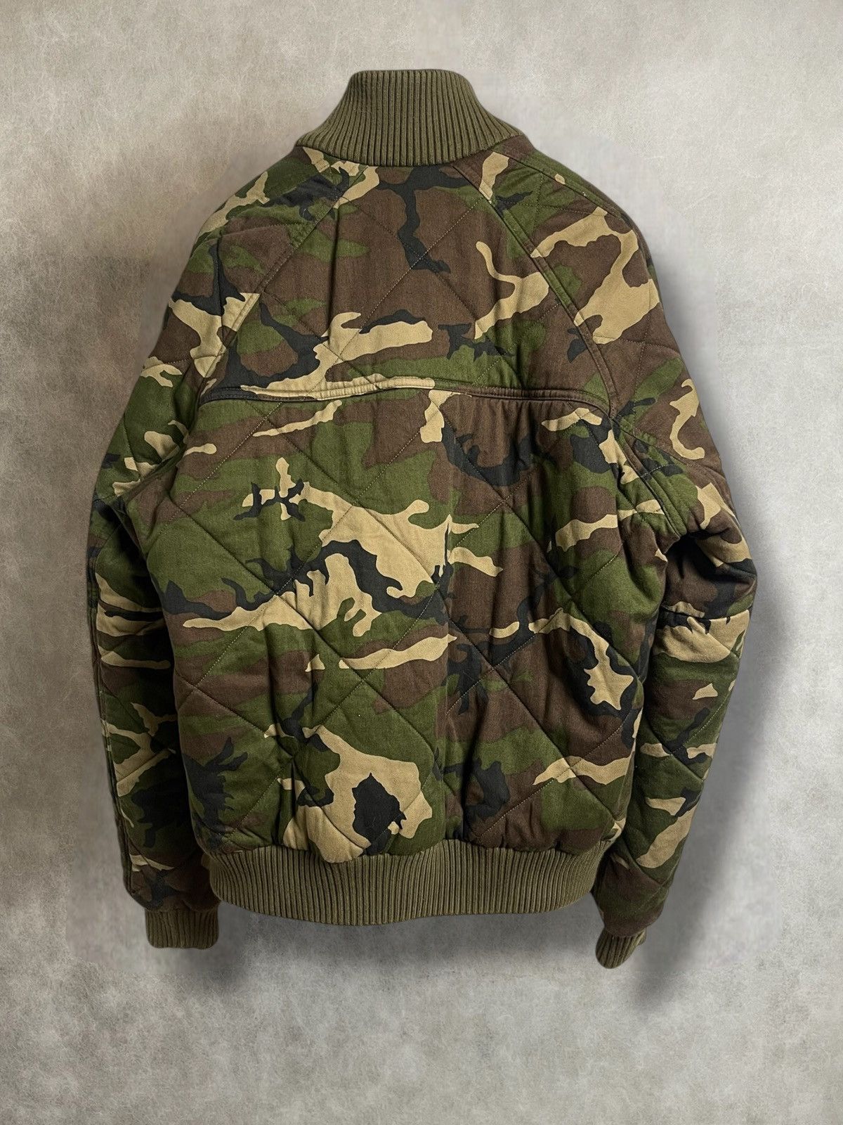 Balmain Runway Fw17 Balmain quilted padded cotton camo bomber jacket Size US M / EU 48-50 / 2 - 9 Thumbnail